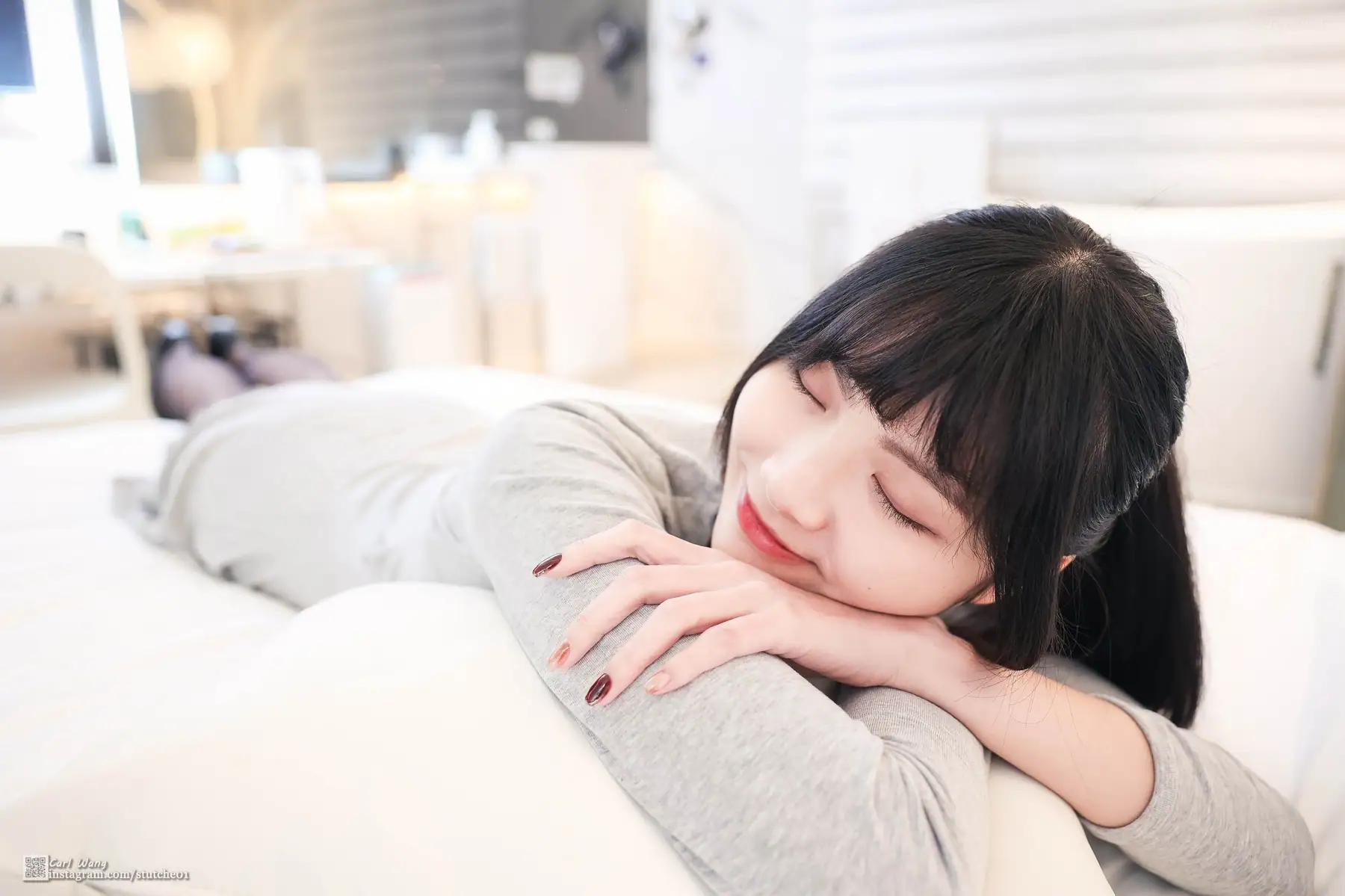 Beautyleg - Yvonne 甜兒性感在床上等你～慢動作輕撫揉腿，快把我撲倒吧！(76P+1V_1.6G) - Beautyleg - Yvonne 甜兒性感在床上等你～慢動作輕撫揉腿，快把我撲倒吧！(76P+1V_1