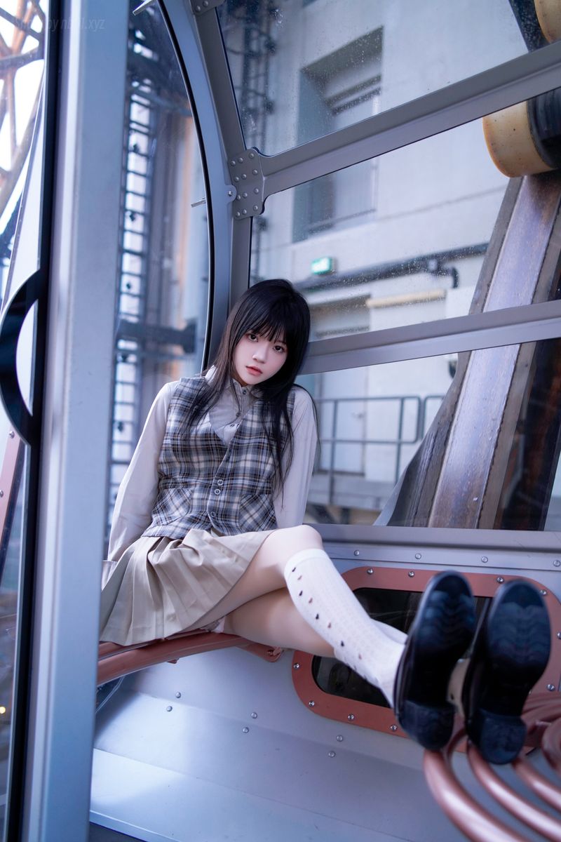 桜桃喵 - 制服摩天轮(27P_359.1M) - 桜桃喵 - 制服摩天轮(27P_359