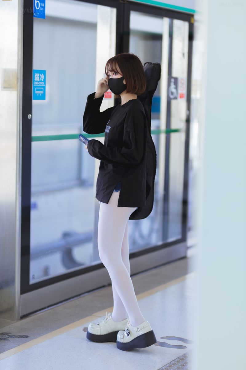 洛桑w伊梓 - 地铁吉他(26P_133.4M) - 洛桑w伊梓 - 地铁吉他(26P_133