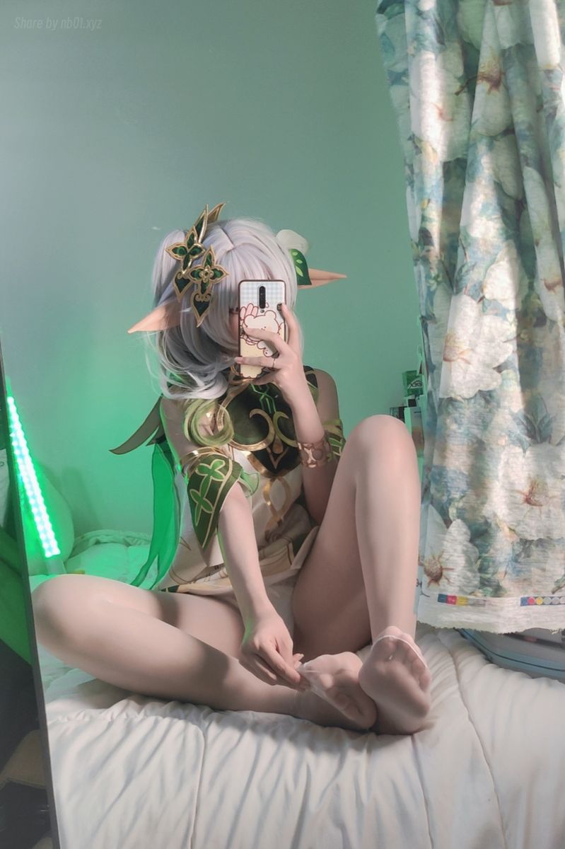 洛桑w伊梓 - 小草神(28P+3V+1Gif_95.0M) - 洛桑w伊梓 - 小草神(28P+3V+1Gif_95