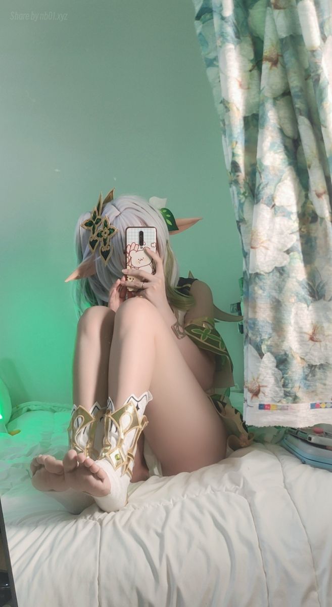 洛桑w伊梓 - 小草神(28P+3V+1Gif_95.0M) - 洛桑w伊梓 - 小草神(28P+3V+1Gif_95