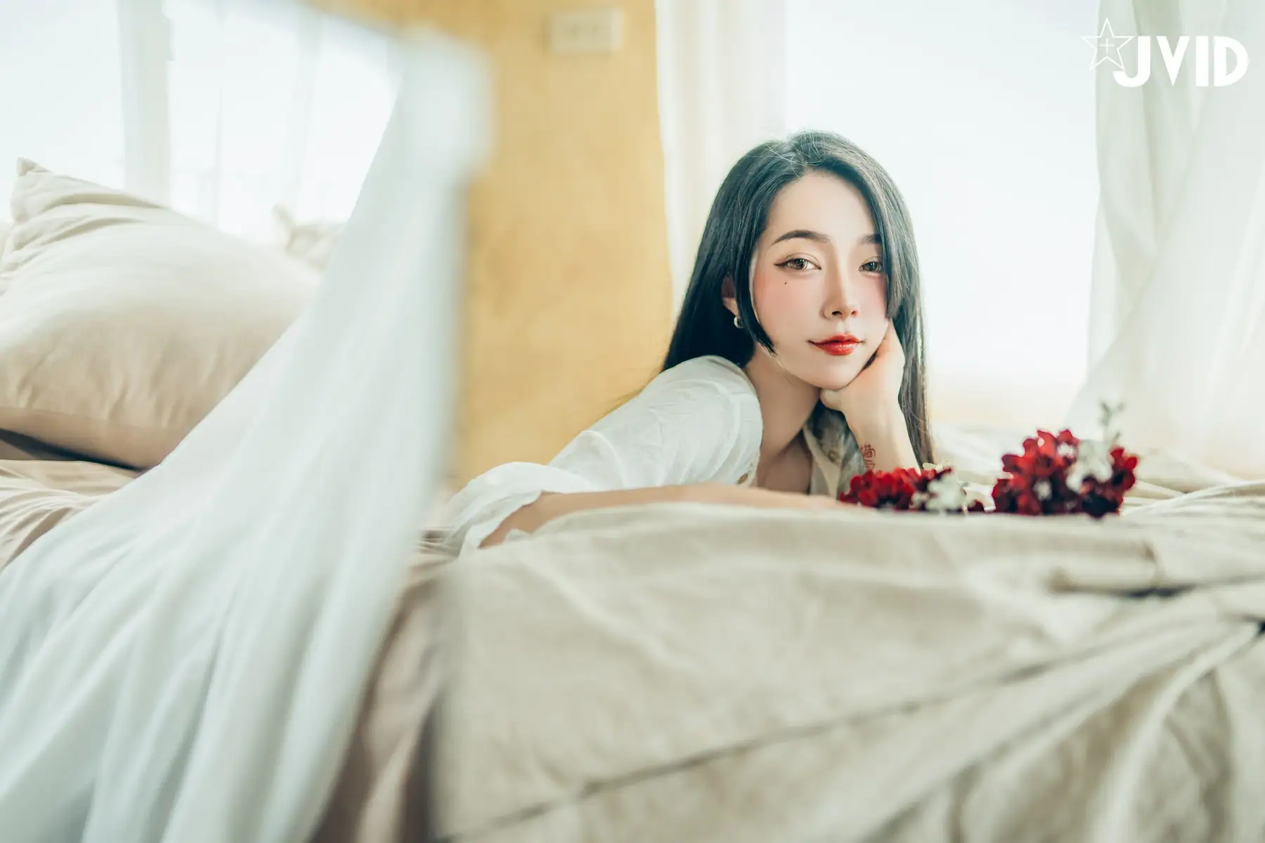 [JVID]飄飄哥 - 🔞巨乳飄飄女神精心打造的誠意寫真🤤，動漫般的完美身材，還有超可愛的神祕客串喔❤️(169P+1V_208.5M) - [JVID]飄飄哥 - 🔞巨乳飄飄女神精心打造的誠意寫真🤤，動漫般的完美身材，還有超可愛的神祕客串喔❤️(169P+1V_208