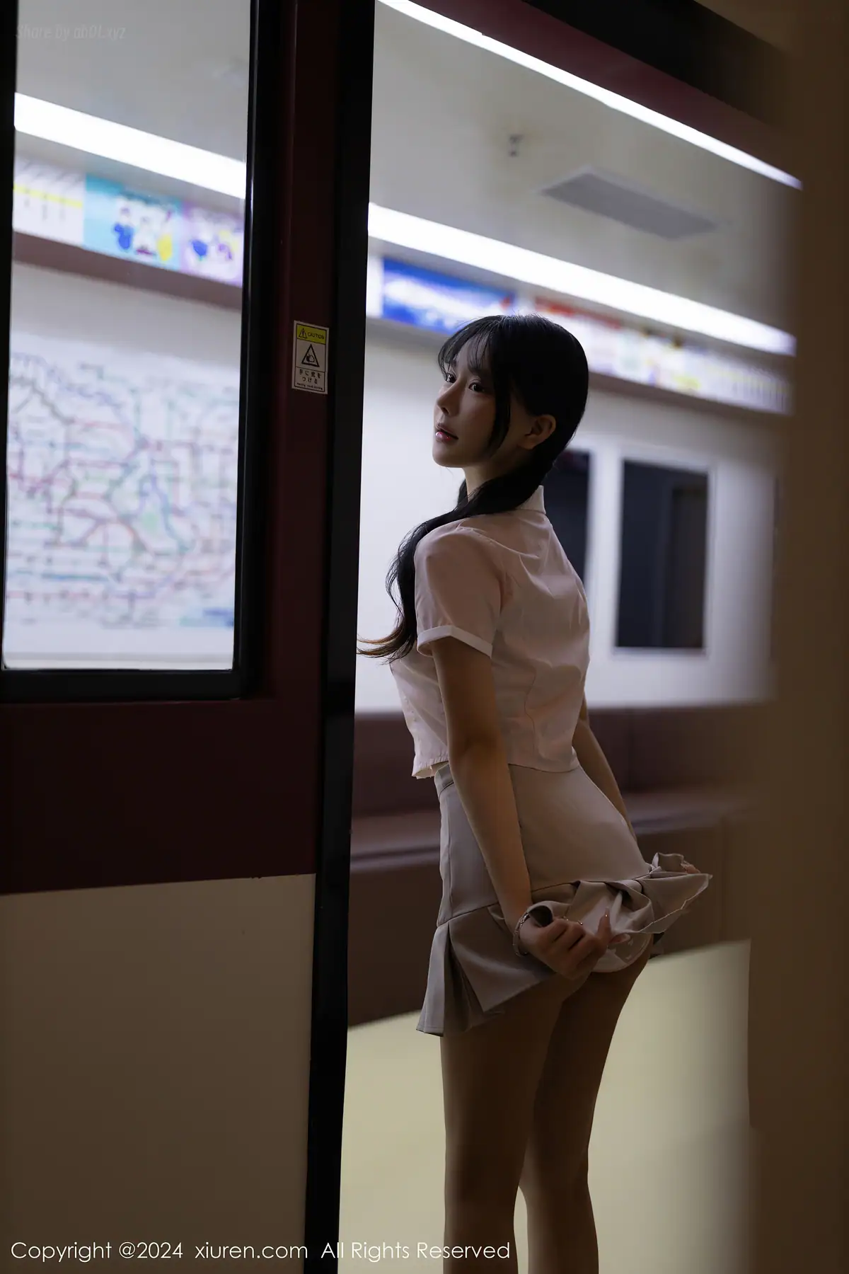 XIUREN No.8515 幼幼(81P_290.5M) - XIUREN No