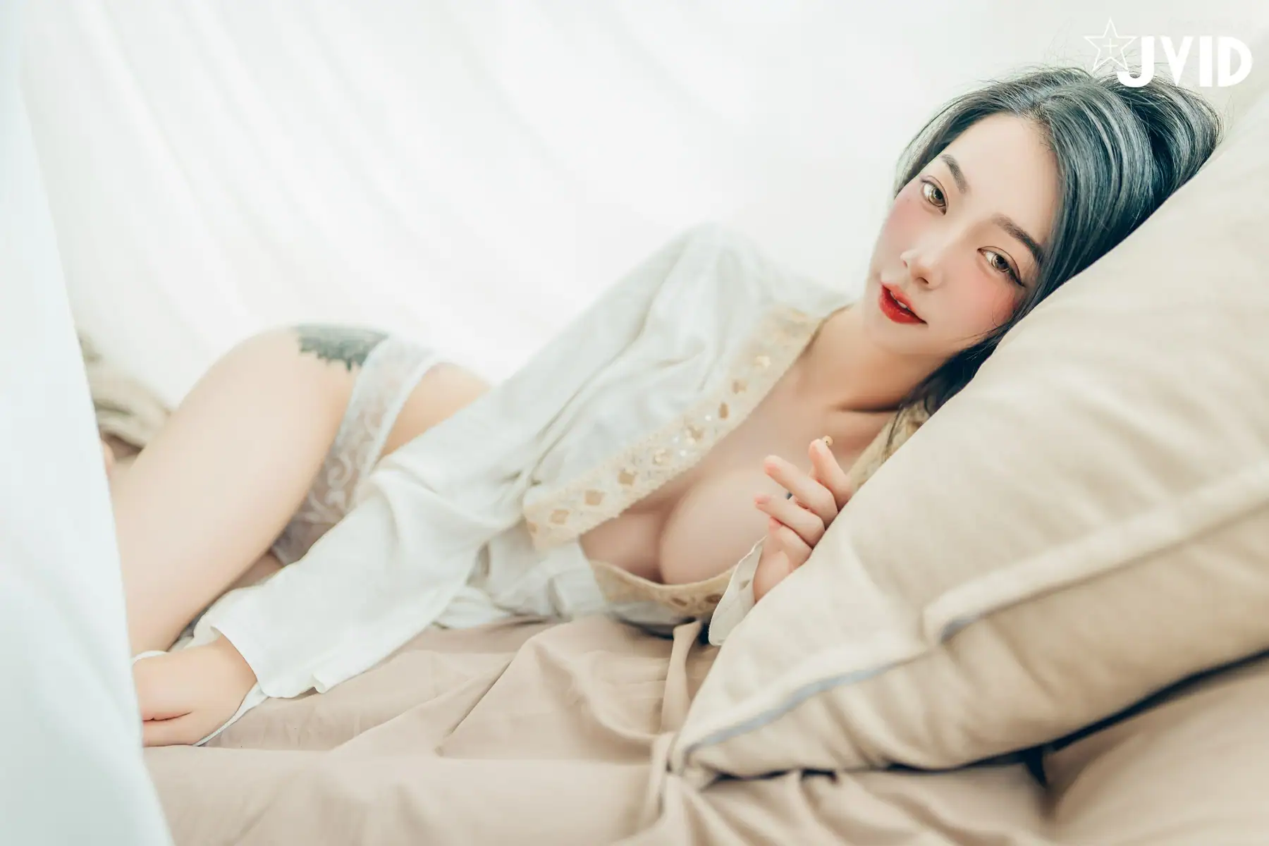 [JVID]飄飄哥 - 🔞巨乳飄飄女神精心打造的誠意寫真🤤，動漫般的完美身材，還有超可愛的神祕客串喔❤️(169P+1V_208.5M) - [JVID]飄飄哥 - 🔞巨乳飄飄女神精心打造的誠意寫真🤤，動漫般的完美身材，還有超可愛的神祕客串喔❤️(169P+1V_208