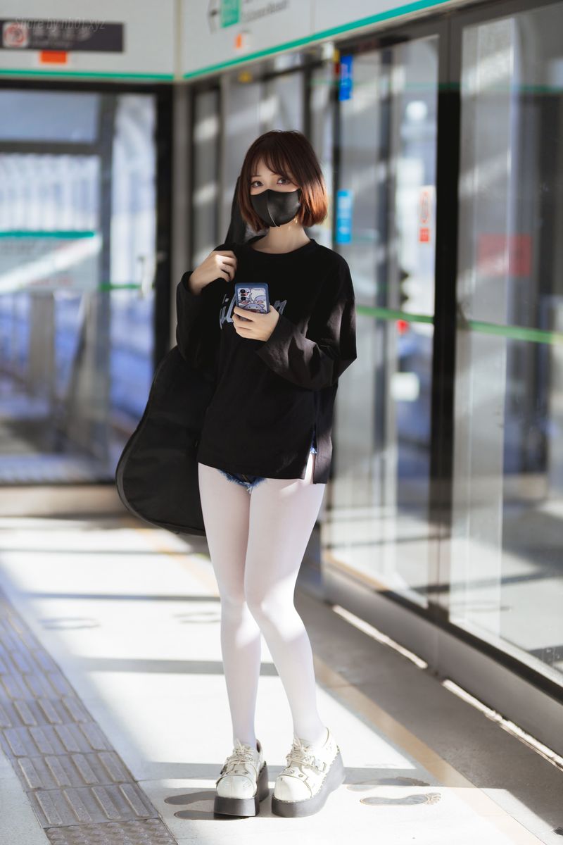 洛桑w伊梓 - 地铁吉他(26P_133.4M) - 洛桑w伊梓 - 地铁吉他(26P_133