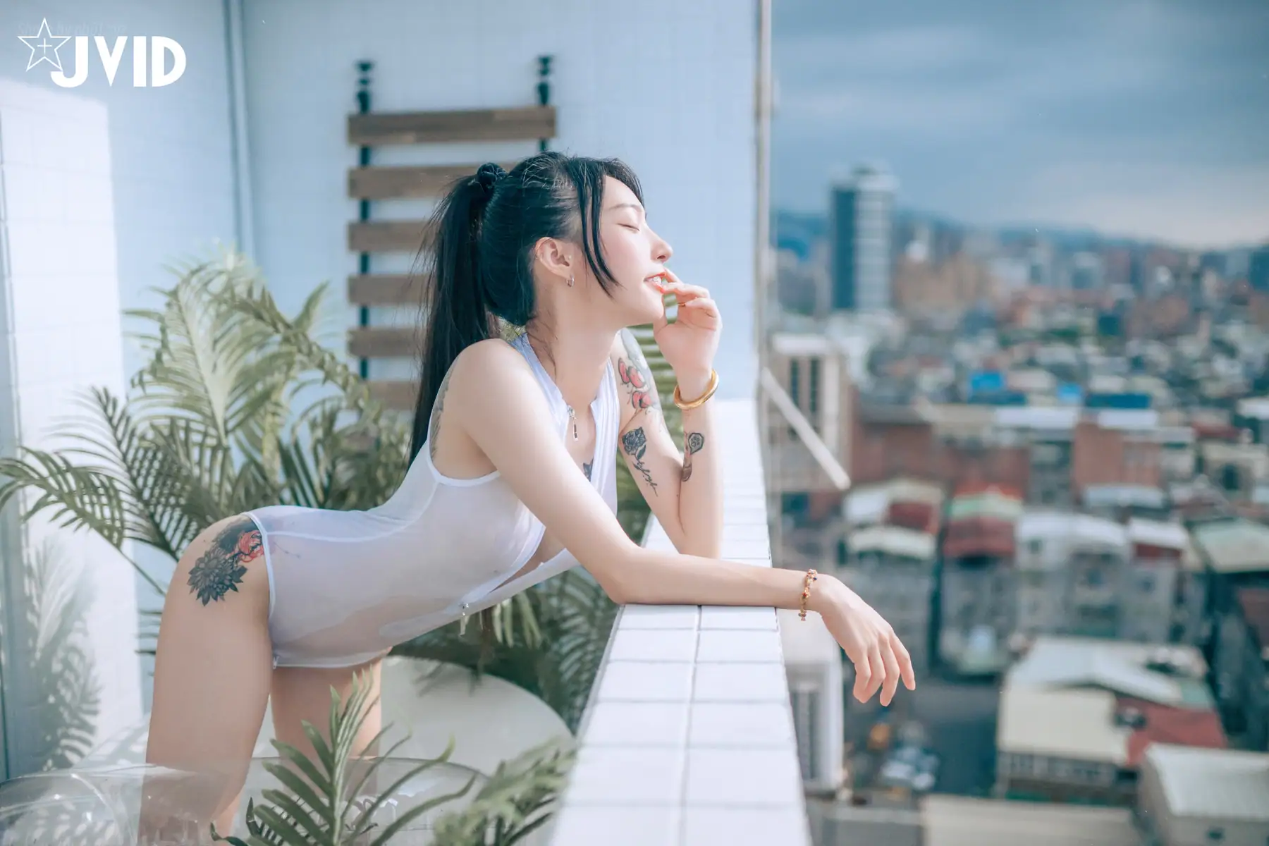 [JVID]飄飄哥 - 【濕身透點／情慾互動】超透膚の激色比基尼－飄飄哥😈遭揉胸抓奶畫面淫慾滿點🔥嫩鮑慘遭魔爪襲擊💦開擋史庫水透出白虎形狀超誘人(304P_295.4M) - [JVID]飄飄哥 - 【濕身透點／情慾互動】超透膚の激色比基尼－飄飄哥😈遭揉胸抓奶畫面淫慾滿點🔥嫩鮑慘遭魔爪襲擊💦開擋史庫水透出白虎形狀超誘人(304P_295