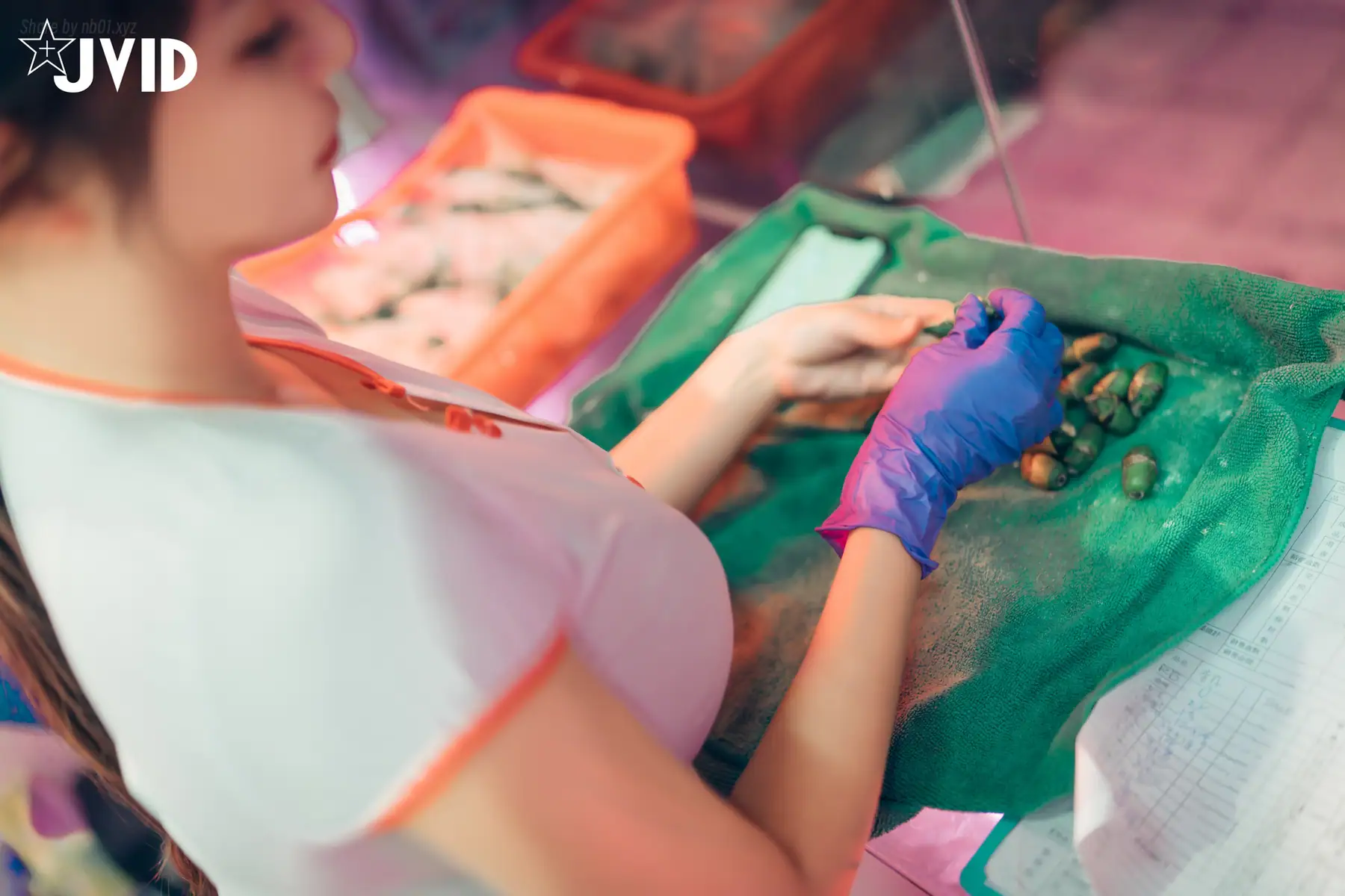 [JVID]Lele 樂樂 - 美人西施 樂樂得來速檳榔攤 臉紅心跳的特別服務～上空無碼無遮(107P_571.0M) - [JVID]Lele 樂樂 - 美人西施 樂樂得來速檳榔攤 臉紅心跳的特別服務～上空無碼無遮(107P_571