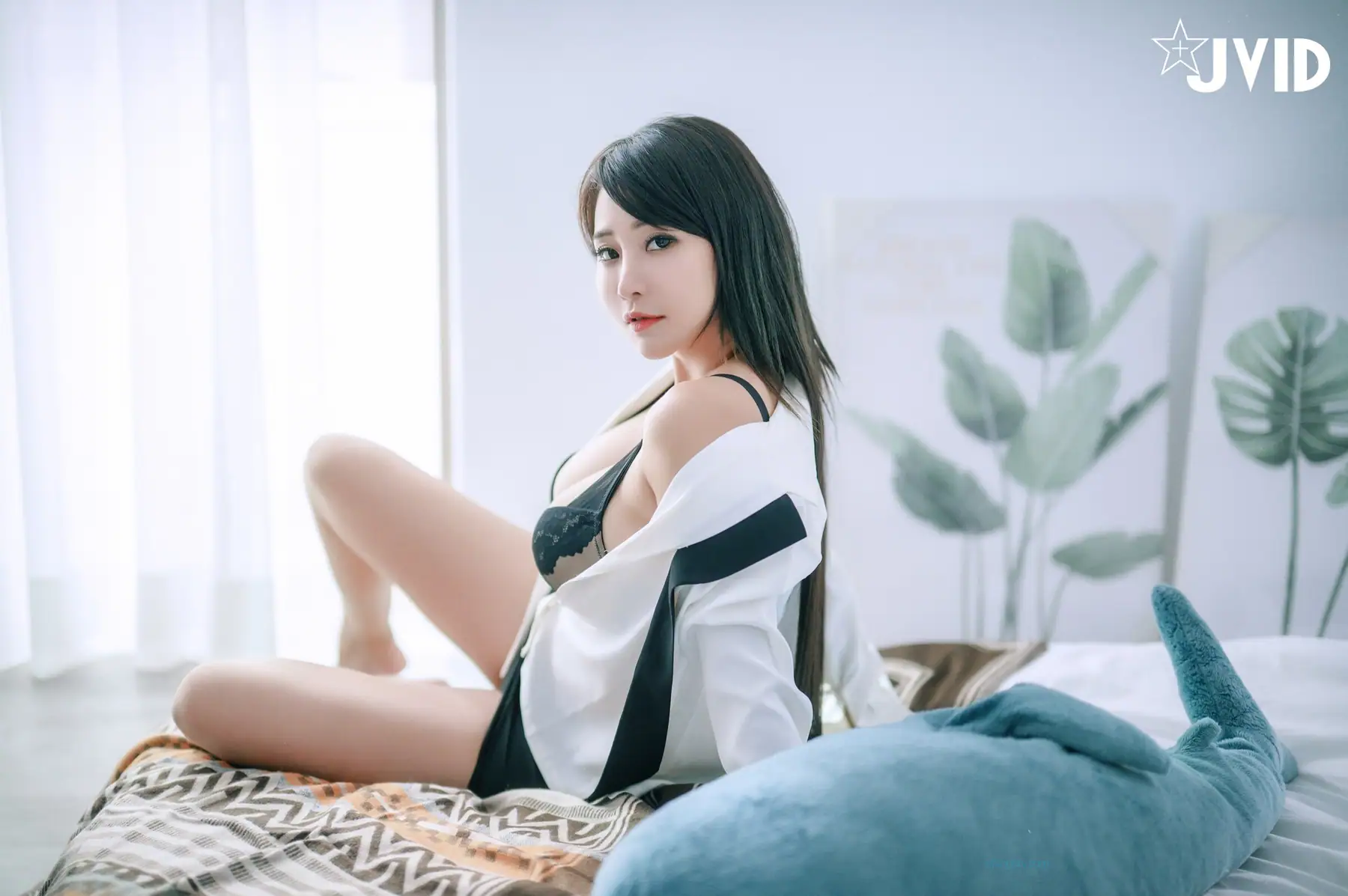 [JVID]Lele 樂樂 - 偷偷關注了住在隔壁的巨乳OL一年三個月，終於對她展開功勢後結果反而被主動騎乘(160P_1.0G) - [JVID]Lele 樂樂 - 偷偷關注了住在隔壁的巨乳OL一年三個月，終於對她展開功勢後結果反而被主動騎乘(160P_1