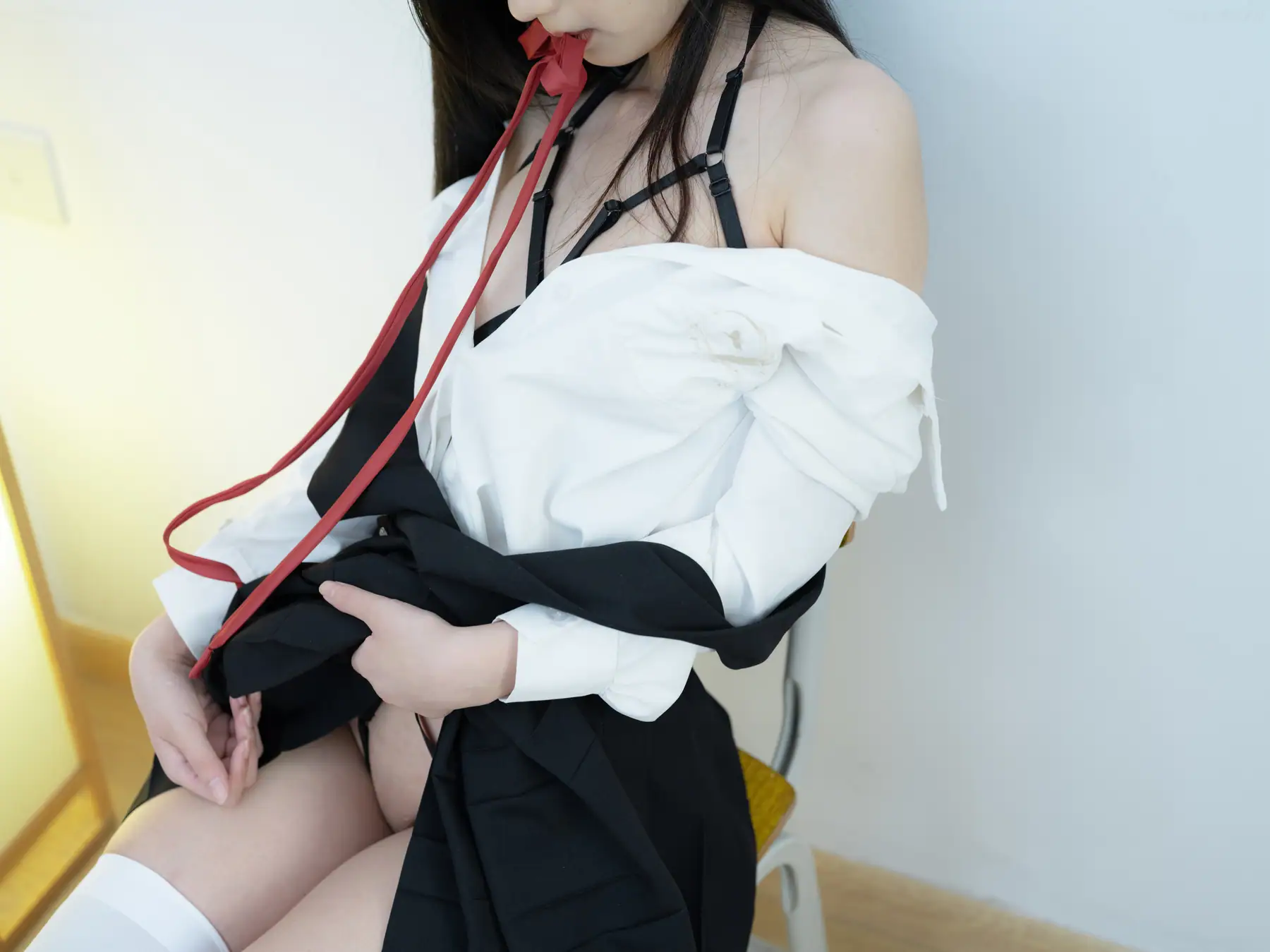 少女秩序 - VIP 晞可 束缚衣(124P+1V_4.8G) - 少女秩序 - VIP 晞可 束缚衣(124P+1V_4