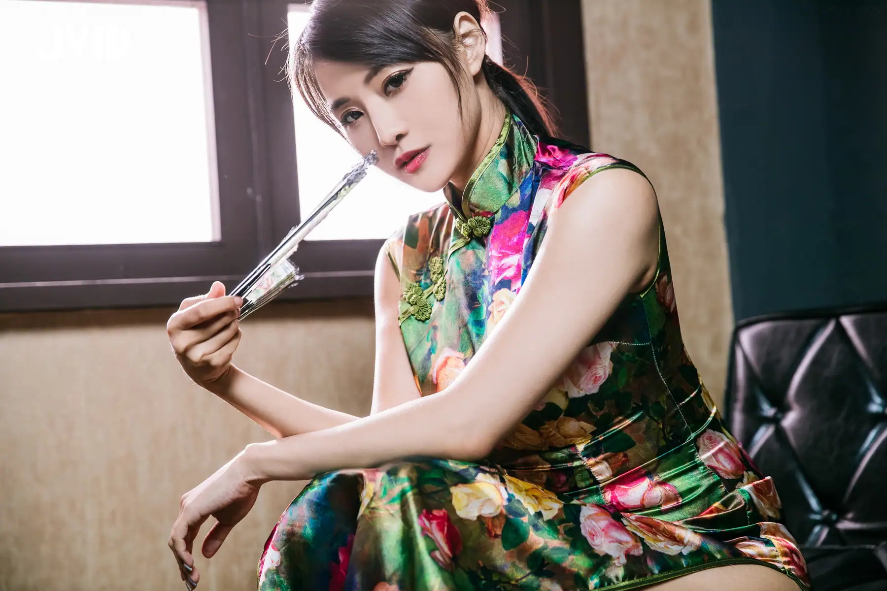 [JVID]Lele 樂樂 - 性感女神樂樂旗袍裝(34P_258.6M) - [JVID]Lele 樂樂 - 性感女神樂樂旗袍裝(34P_258