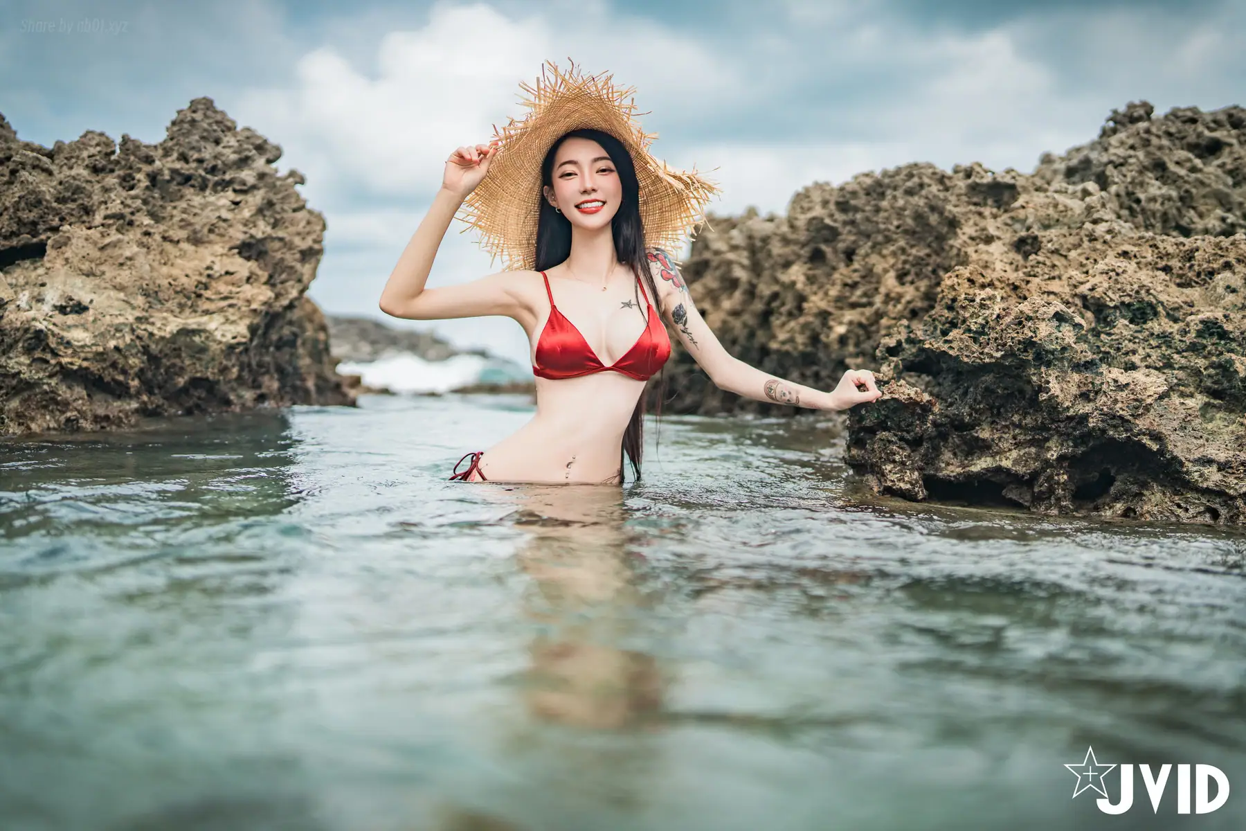 [JVID]飄飄哥 - 最美女神飄飄 實體寫真電子版(234P_250.7M) - [JVID]飄飄哥 - 最美女神飄飄 實體寫真電子版(234P_250