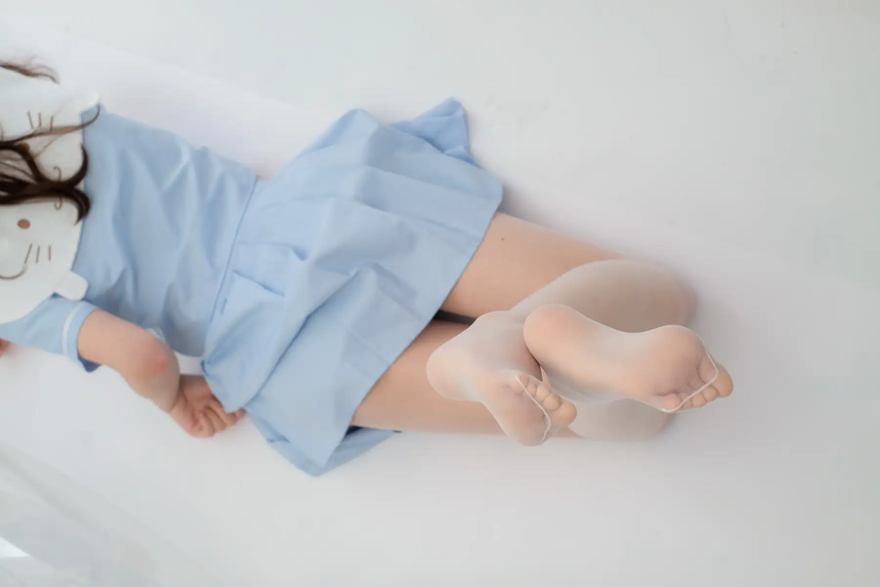 喵写真 - PR15 003 肉丝美脚玩水瓶(69P+1V_802.4M) - 喵写真 - PR15 003 肉丝美脚玩水瓶(69P+1V_802