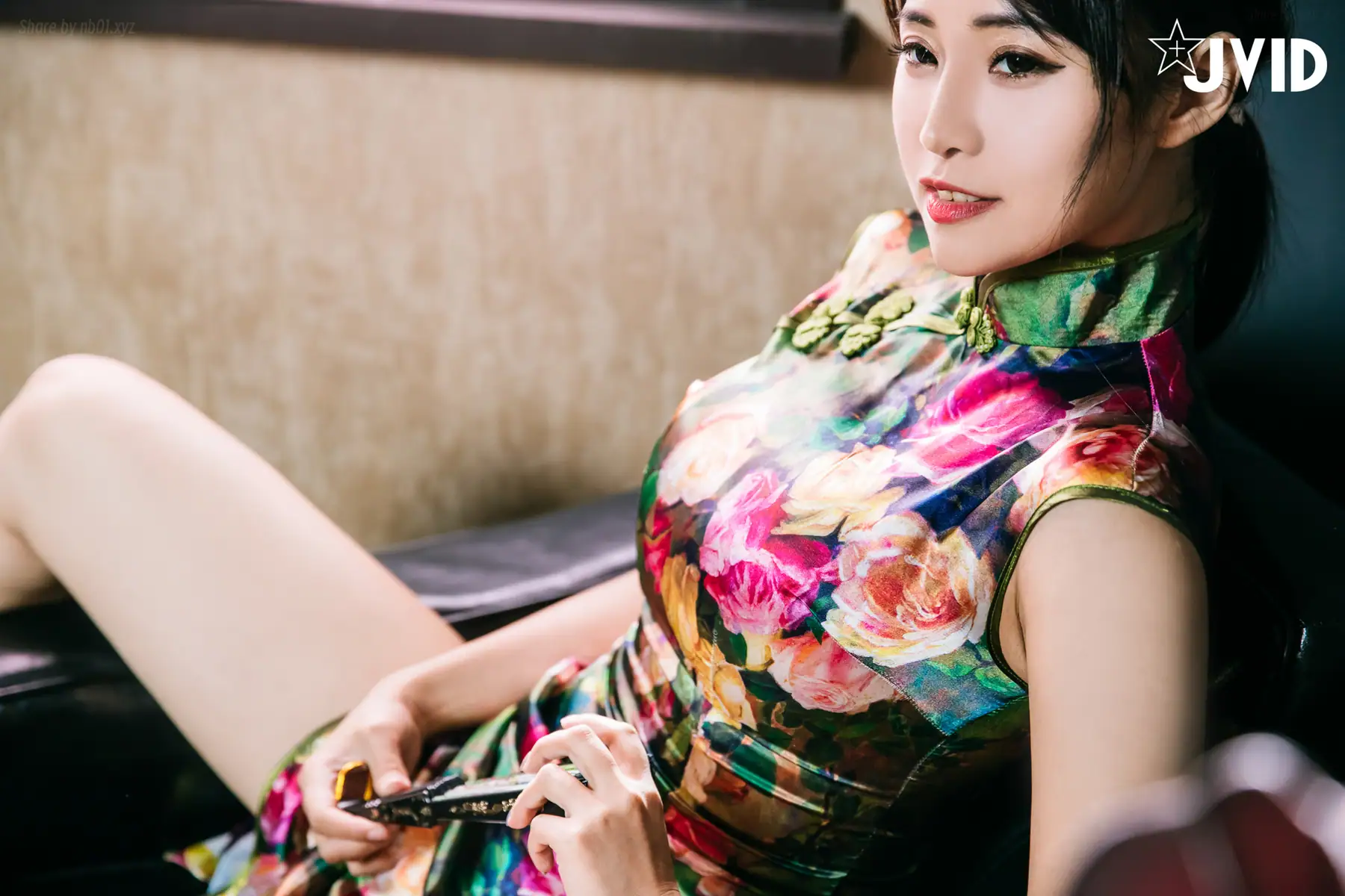 [JVID]Lele 樂樂 - 性感女神樂樂旗袍裝(34P_258.6M) - [JVID]Lele 樂樂 - 性感女神樂樂旗袍裝(34P_258