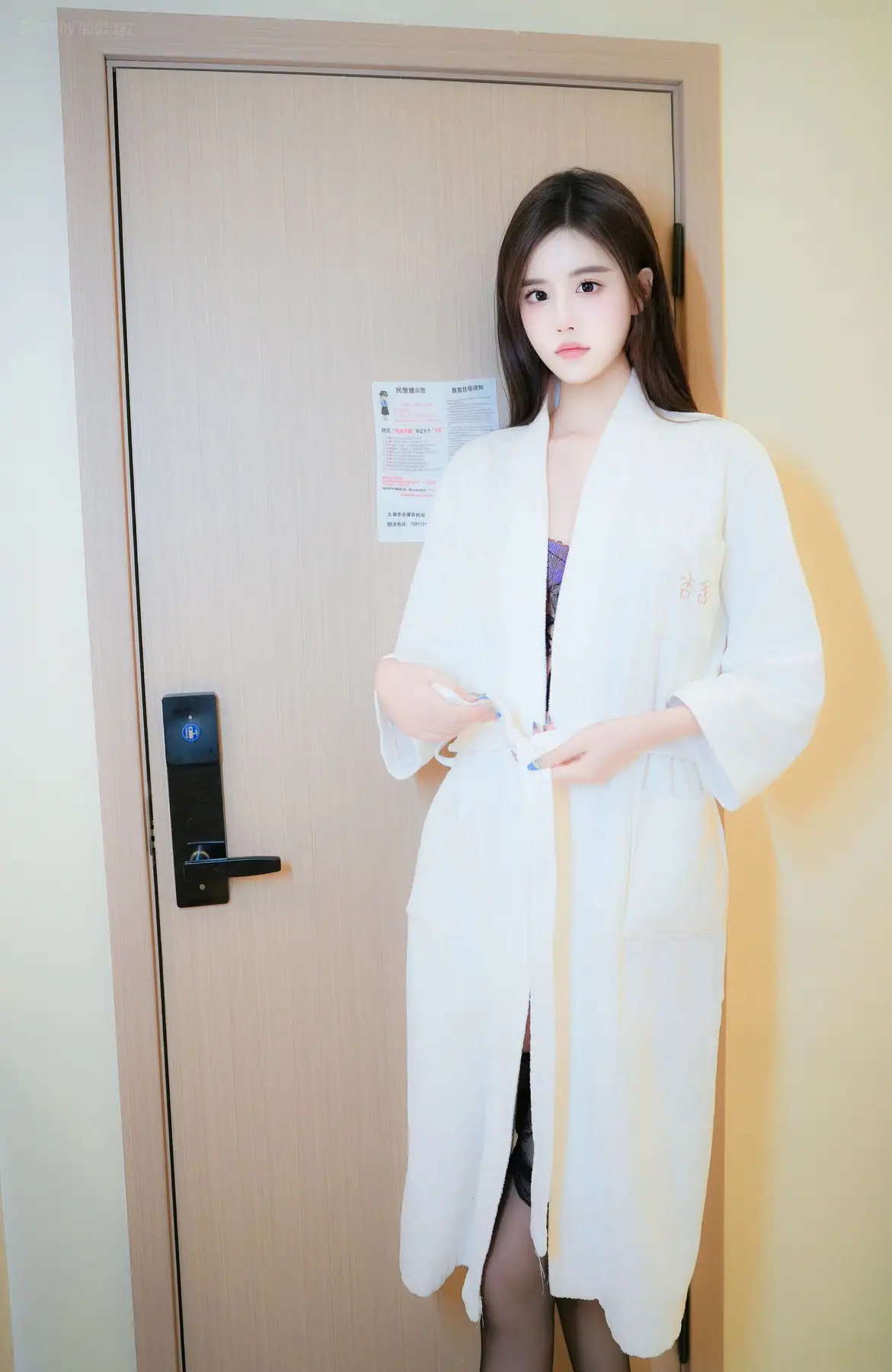 [XR Uncensored]晚苏susu - R18 秀人网模特 紫色韵味(78P_177.6M) - [XR Uncensored]晚苏susu - R18 秀人网模特 紫色韵味(78P_177