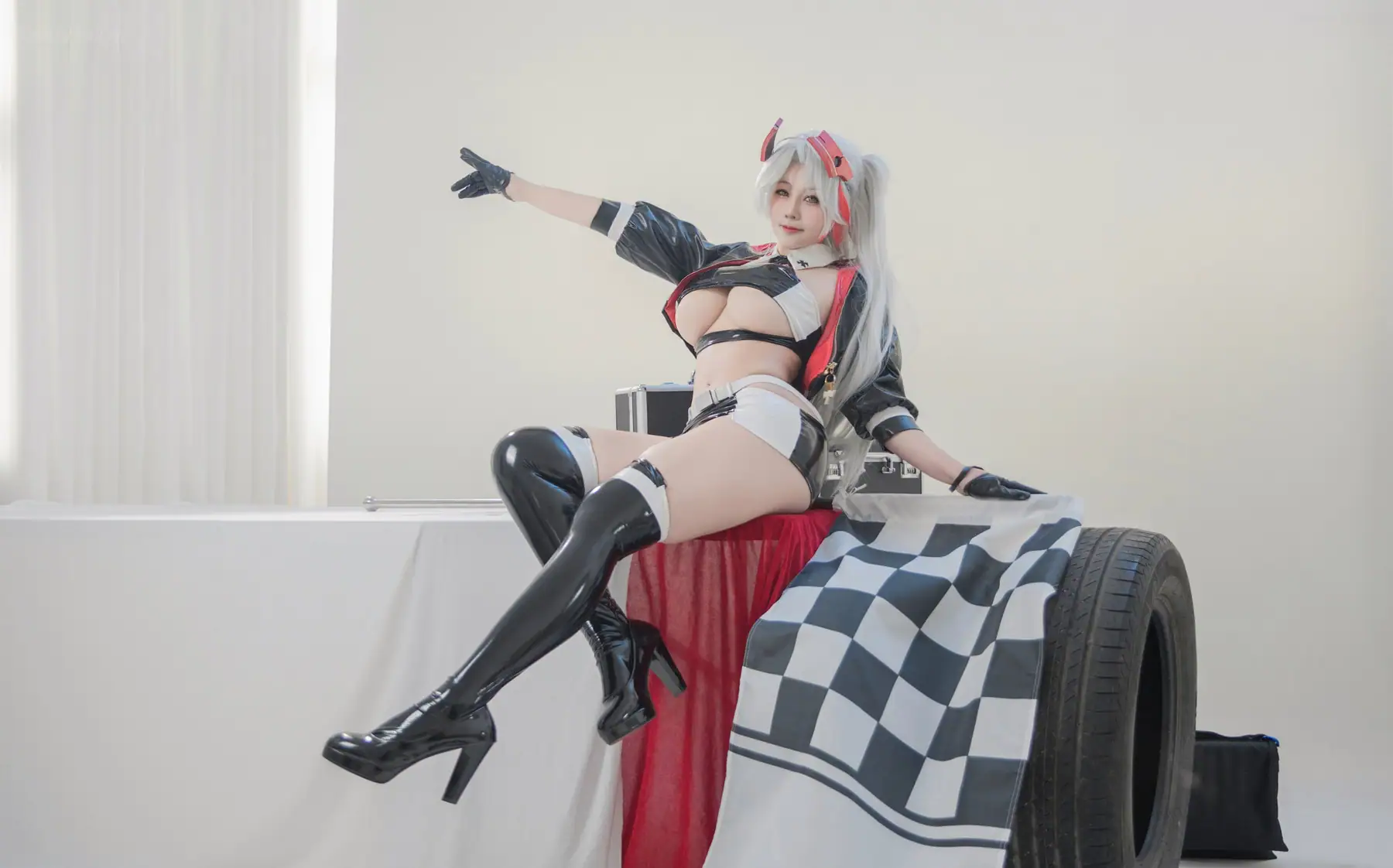 KANEKO_咔喵 - 欧根亲王 赛车服(36P+2V_479.2M) - KANEKO_咔喵 - 欧根亲王 赛车服(36P+2V_479