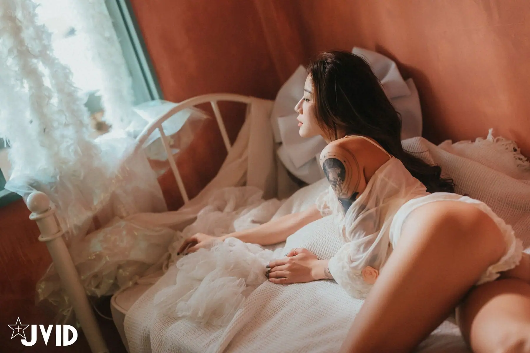 [JVID]Lara 雙囍 - 獨留的時光 與雙囍纏綿在浪漫花房的情緒與身體交流(159P_71.5M) - [JVID]Lara 雙囍 - 獨留的時光 與雙囍纏綿在浪漫花房的情緒與身體交流(159P_71