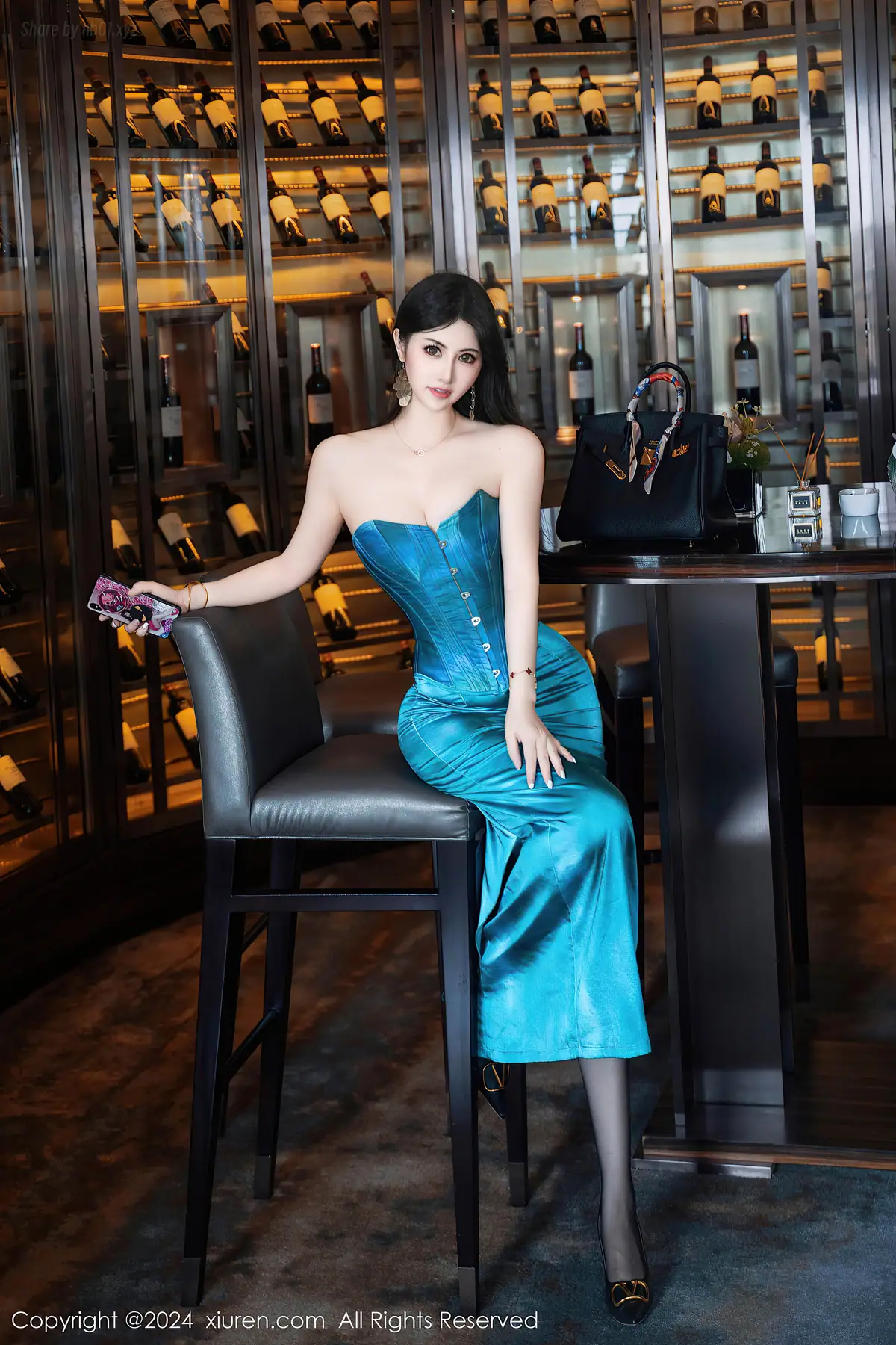 XIUREN No.9039 诗诗kiki(135P_239.5M) - XIUREN No