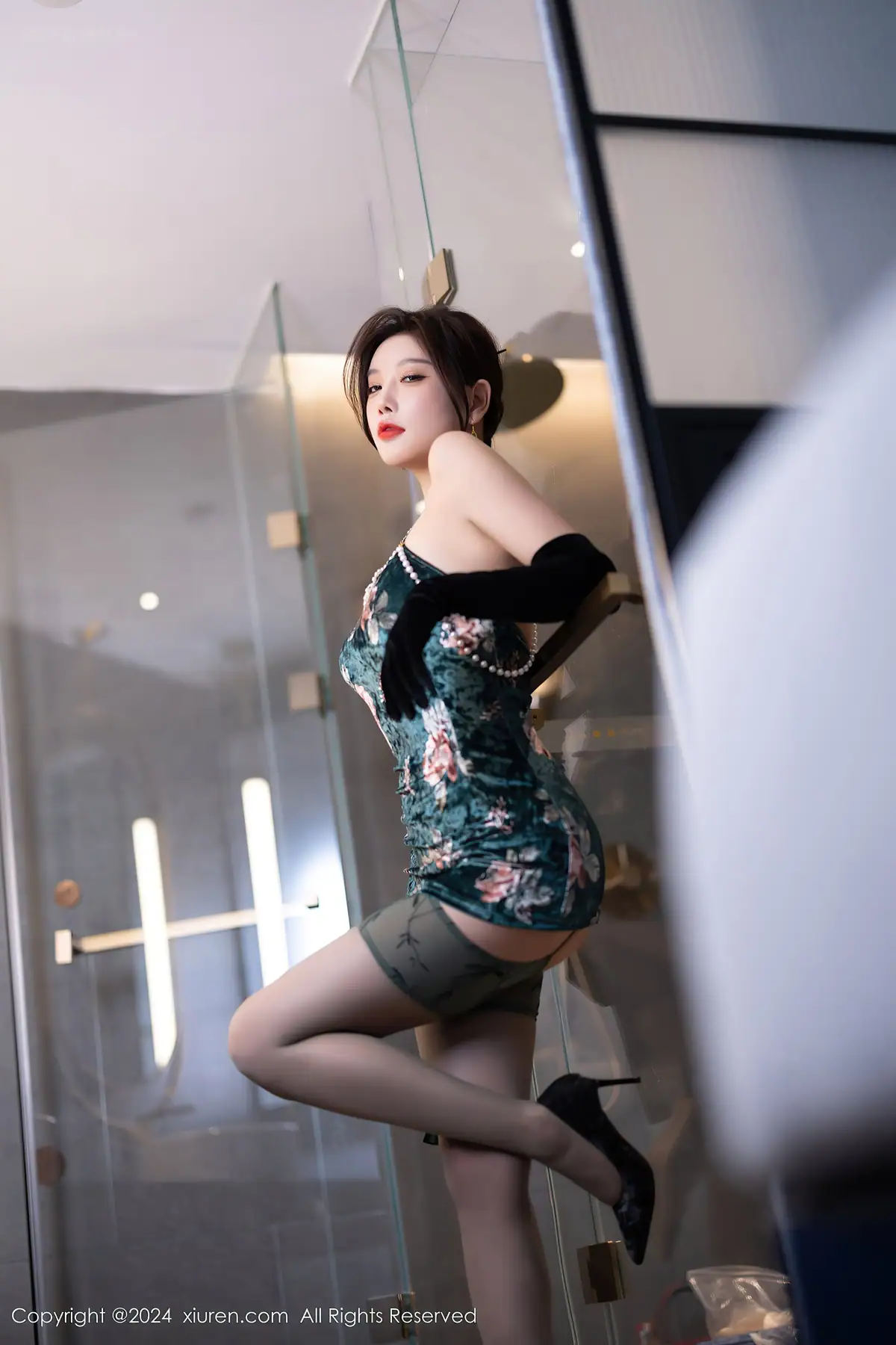 XIUREN No.9165 Yang Chen Chen(杨晨晨Yome)(84P_97.7M) - XIUREN No