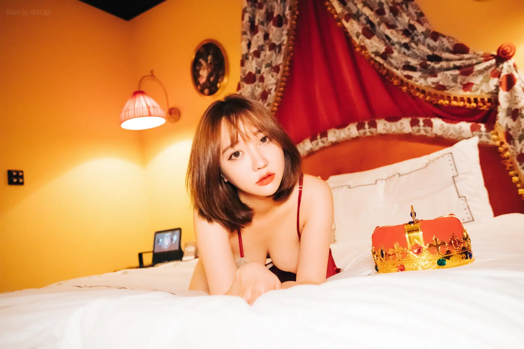 [Loozy]Son Ye-Eun (손예은) - Halloqueen + S.Ver(96P_684.0M) - S_nb01