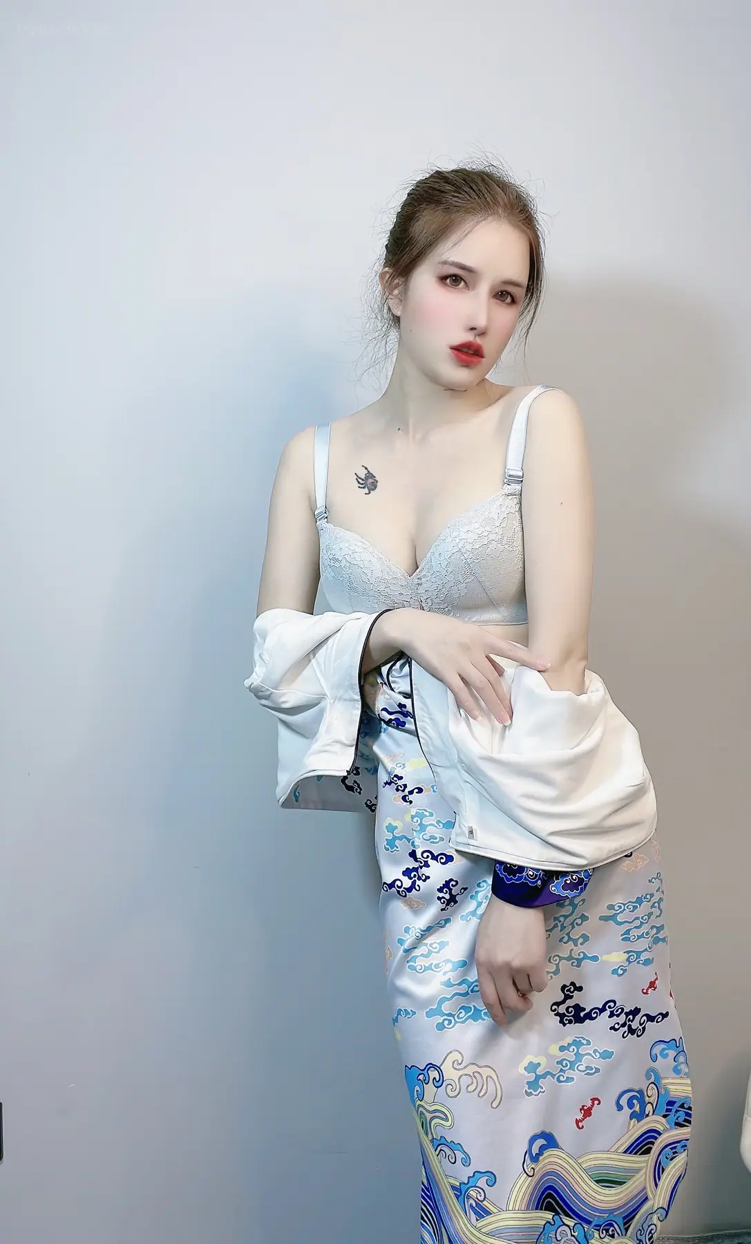 鹿八岁 - 预售期间附送自拍图(27P+1V_1.3G) - 鹿八岁 - 预售期间附送自拍图(27P+1V_1