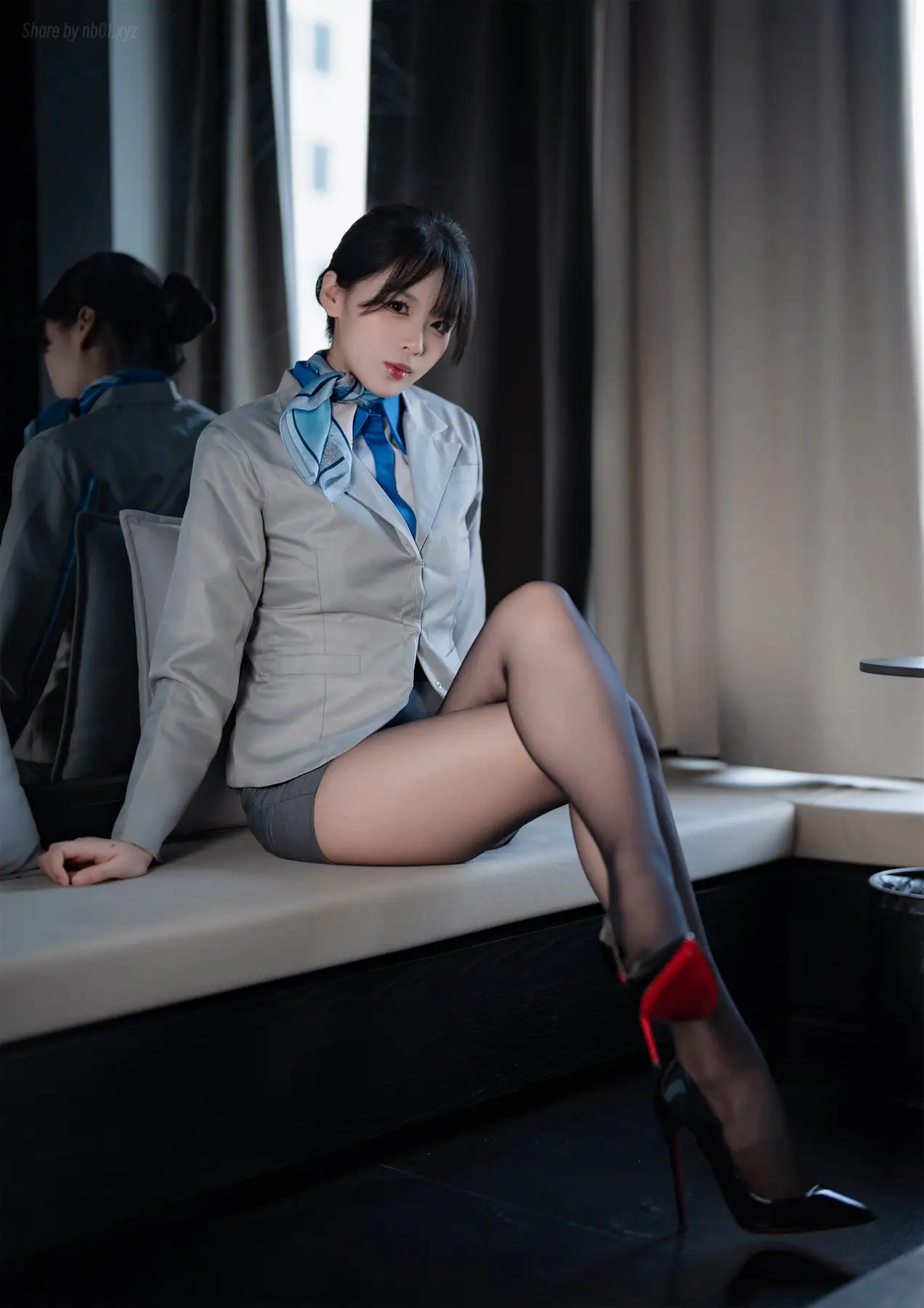 轩萧学姐 - 空姐室内黑丝(75P_91.0M) - 轩萧学姐 - 空姐室内黑丝(75P_91