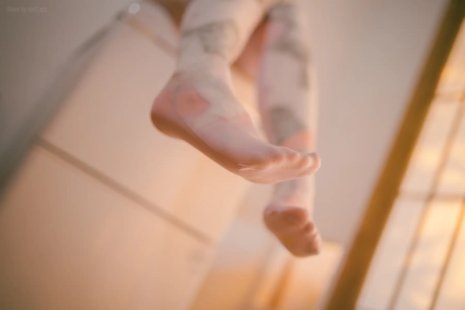 六味帝皇酱 - 午后的少女(84P_105.9M) - 六味帝皇酱 - 午后的少女(84P_105