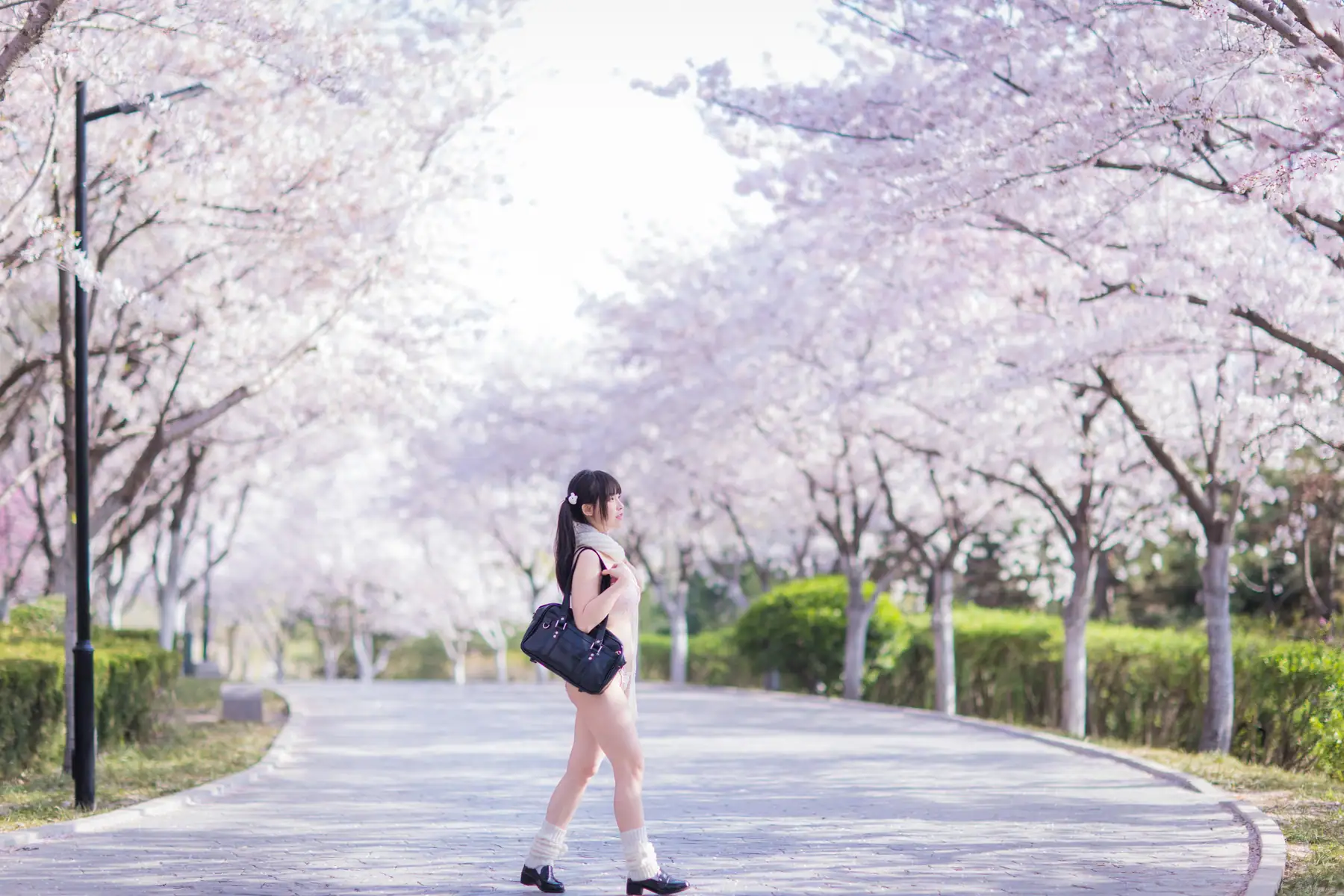 六味帝皇酱 - 樱花女友(艺宝宝的樱花JK)(54P_96.0M) - 六味帝皇酱 - 樱花女友(艺宝宝的樱花JK)(54P_96