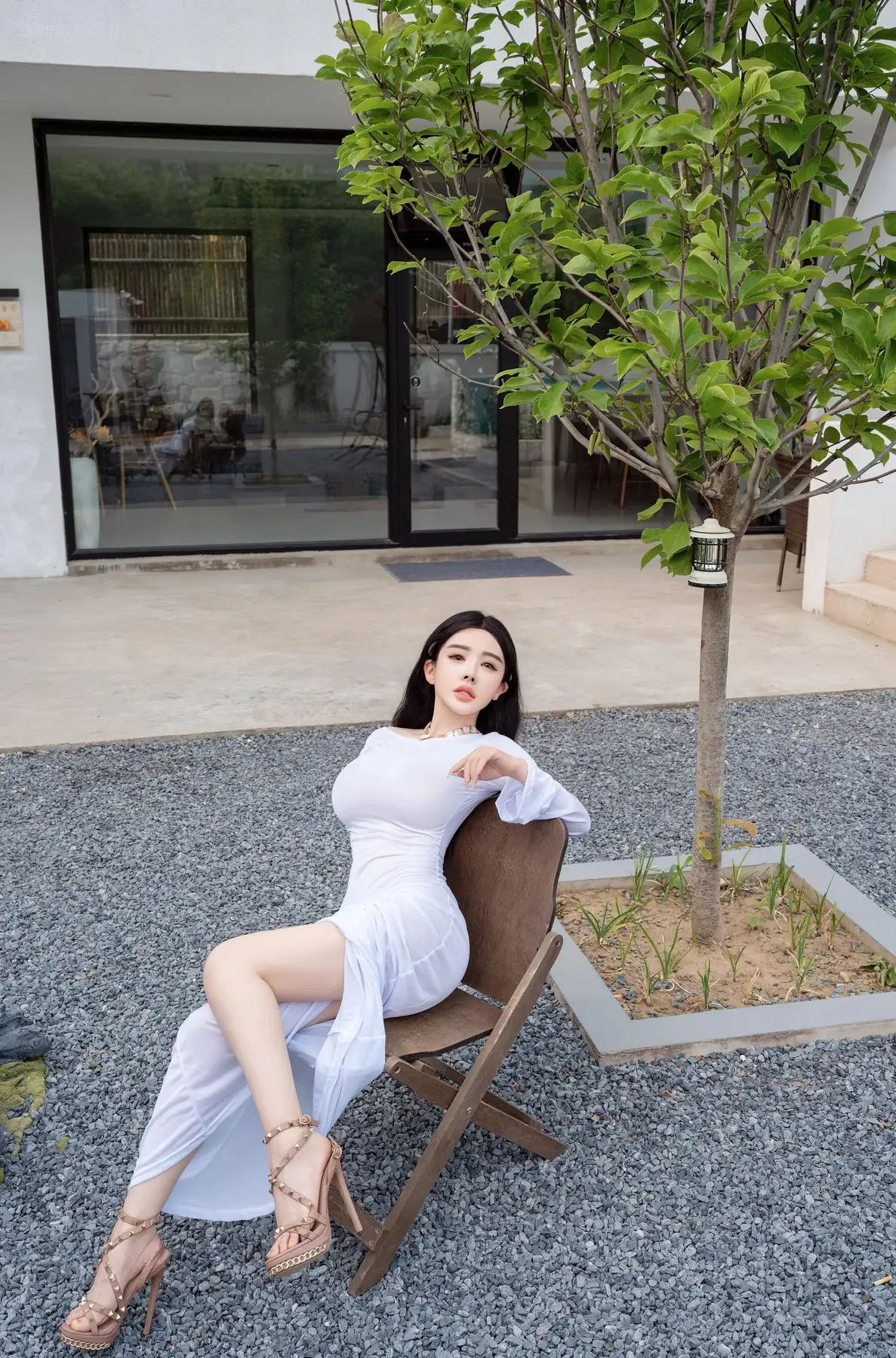 [XR Uncensored]潘思沁 - R18 秀人网模特 庭院中的春色(90P+13V_251.8M) - [XR Uncensored]潘思沁 - R18 秀人网模特 庭院中的春色(90P+13V_251