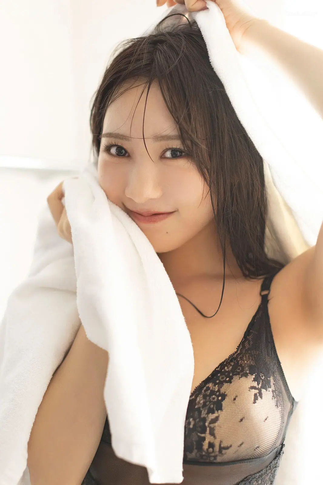 Yokono Sumire (横野すみれ) - FLASHデジタル写真集 どこ見てるの？(67P_21.4M) - Yokono Sumire (横野すみれ) - FLASHデジタル写真集 どこ見てるの？(67P_21