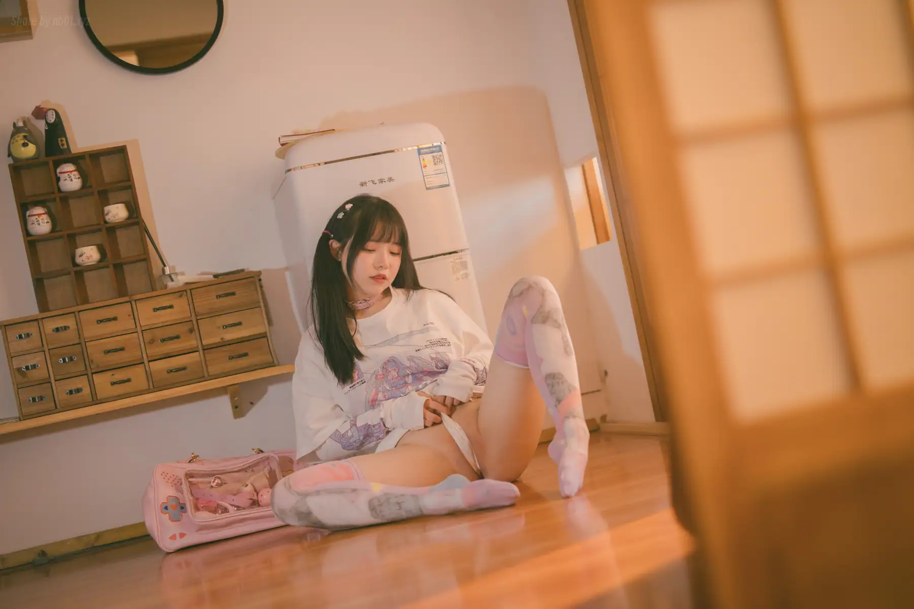 六味帝皇酱 - 午后的少女(84P_105.9M) - 六味帝皇酱 - 午后的少女(84P_105