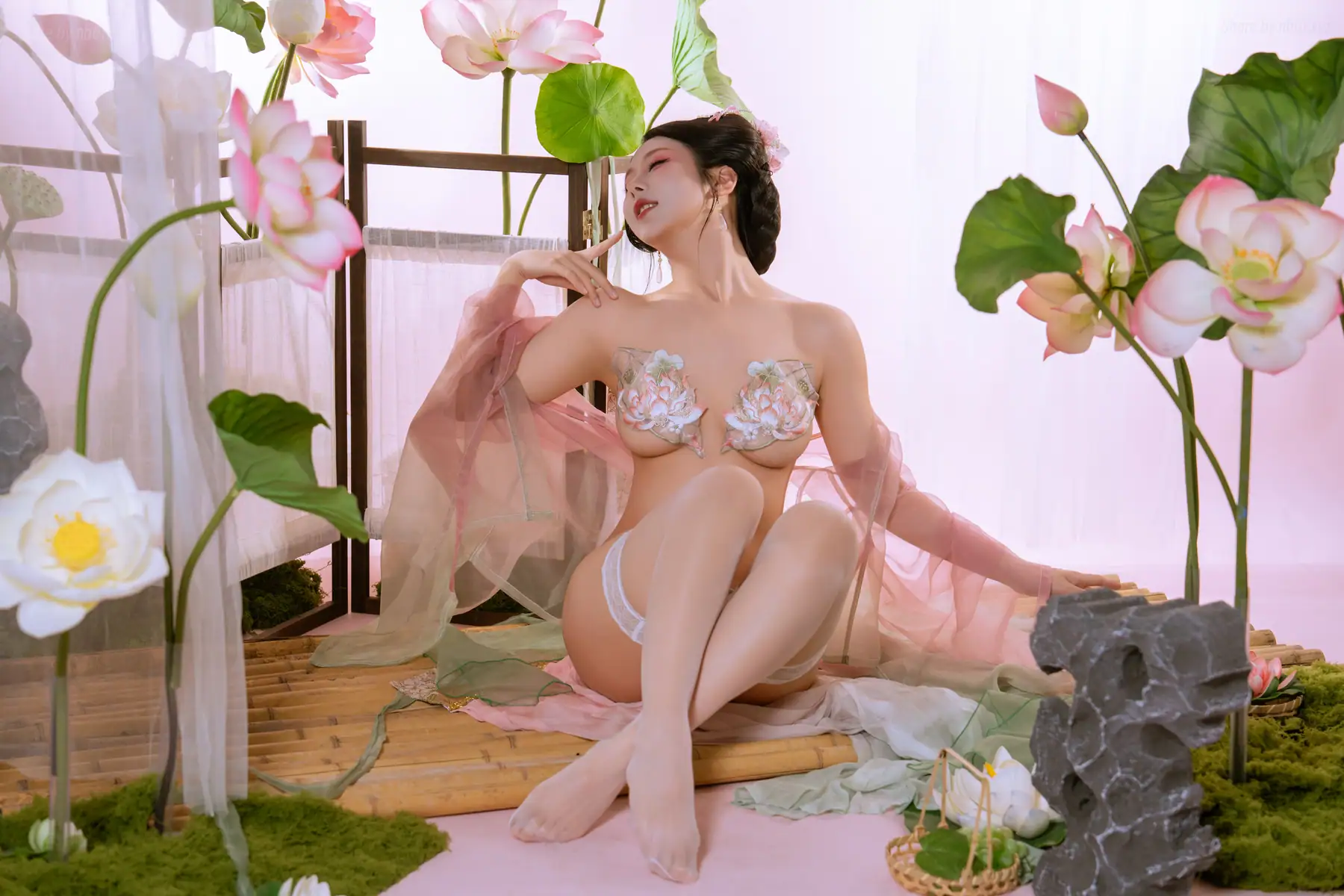 云溪溪(Yunx1x1) & 奶桃桃 - 采莲(90P_345.4M) 云溪溪(Yunx1x1) & 奶桃桃 - 采莲(90P_345.4M)_nb01.xyz_0033 图片6