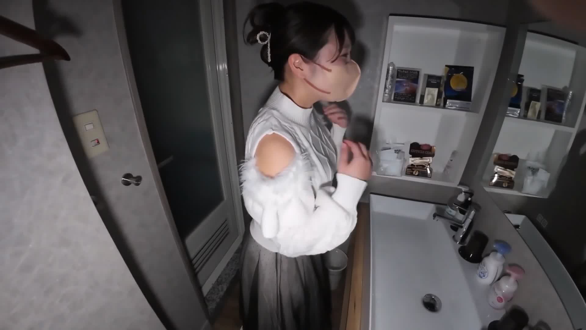 banbi_555 - 顔出し 尻しばきまくって最後は3連続無責任中出ち - banbi_555 - 顔出し 尻しばきまくって最後は3連続無責任中出ち