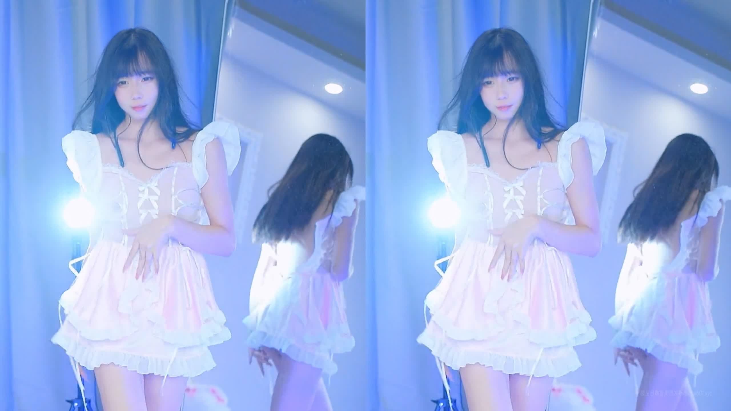 咬一口兔娘 - 舞蹈视频_2022-11-08_透视粉嫩女仆制服 咬一口兔娘 - 舞蹈视频_2022-11-08_透视粉嫩女仆制服.mp4_20250822_194306.303 图片2