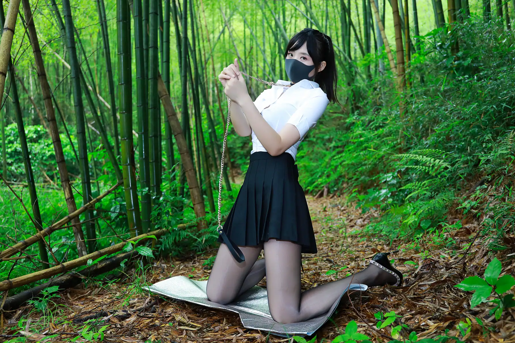 李佳 - 黑百褶裙森林(58P_215.3M) - 李佳 - 黑百褶裙森林(58P_215