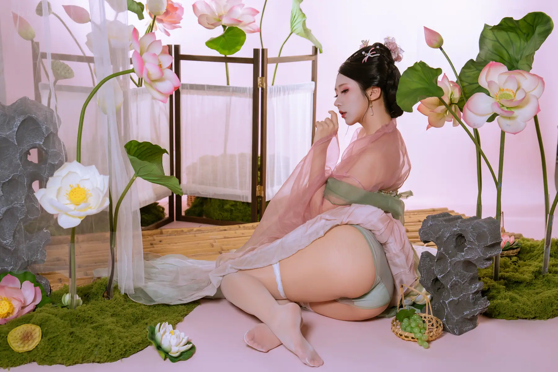 云溪溪(Yunx1x1) & 奶桃桃 - 采莲(90P_345.4M) 云溪溪(Yunx1x1) & 奶桃桃 - 采莲(90P_345.4M)_nb01.xyz_0014 图片2