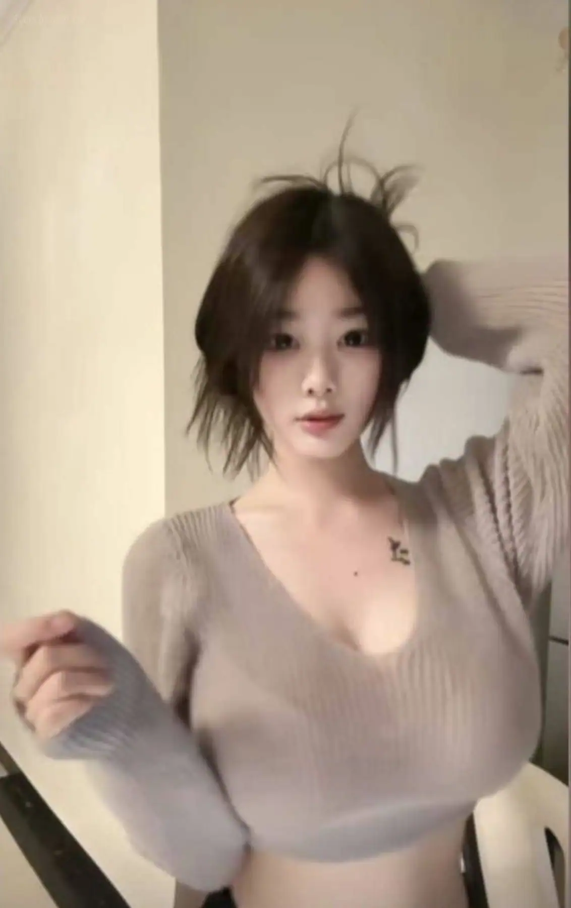 何时困 - 七彩主播 抖音24w粉丝颜值博主 20P 15V 2Gif_4 9G 何时困 - 七彩主播 抖音24w粉丝颜值博主 20P 15V 2Gif_4 9G _nb01 xyz_0011 图片3