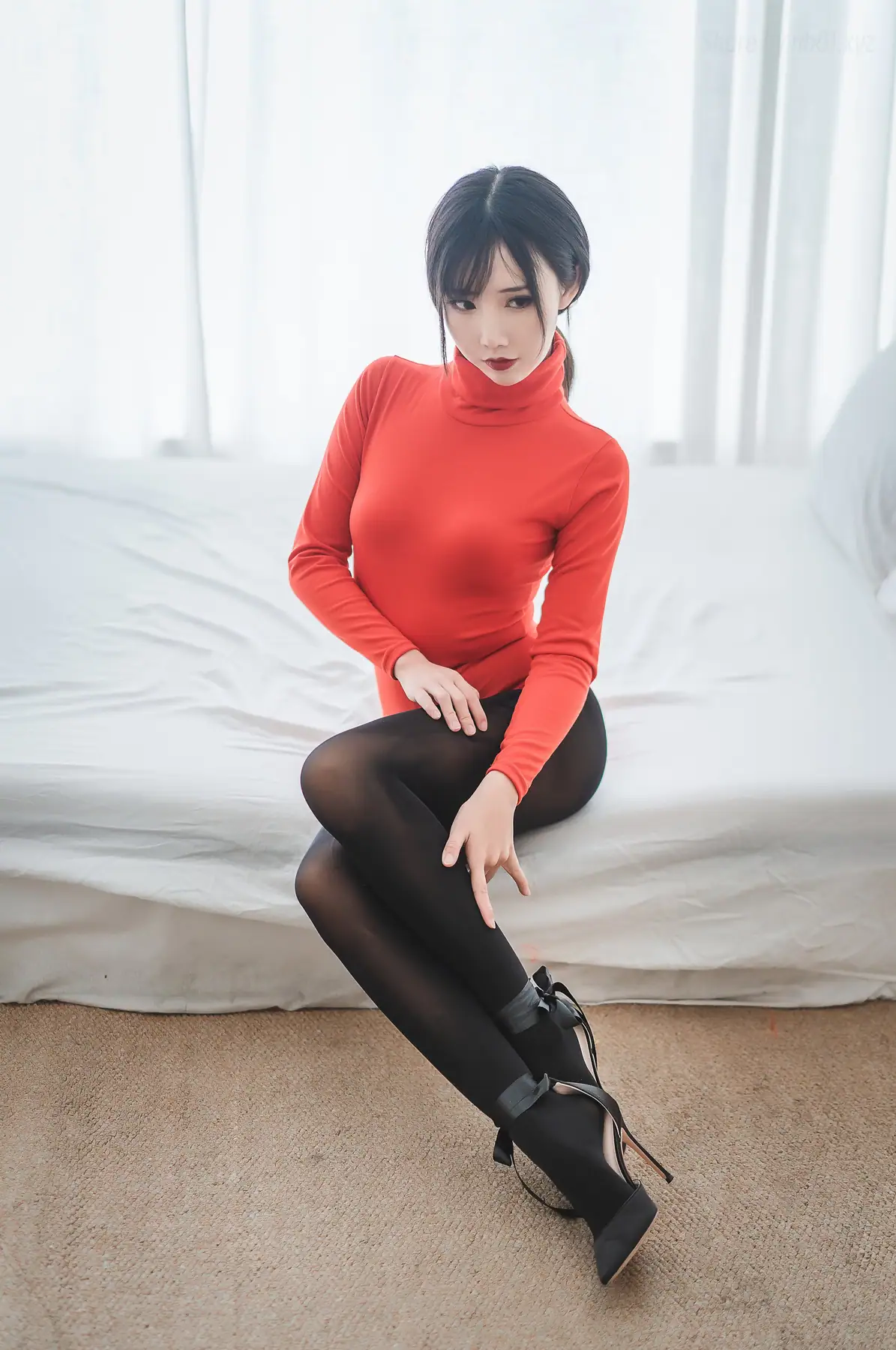 面饼仙儿 - 皮裤连体红毛衣(20P_61.2M) 面饼仙儿 - 皮裤连体红毛衣(20P_61.2M)_nb01.xyz_0009 图片4