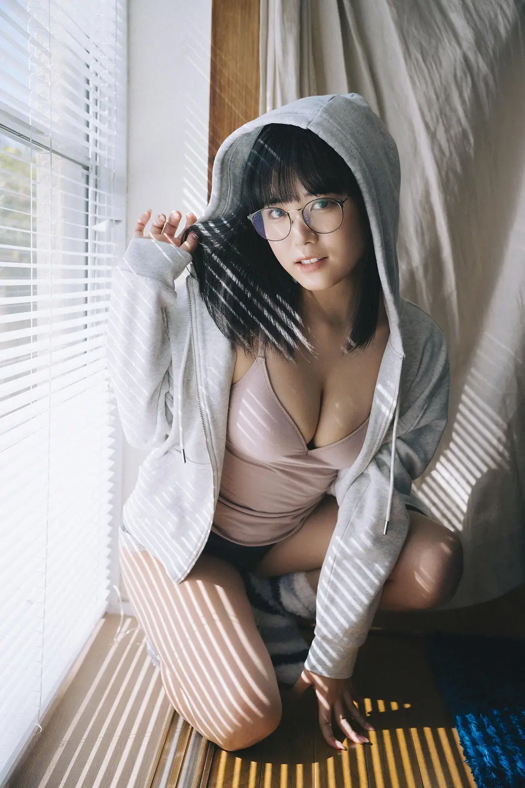 Shinonome Umi(東雲うみ) - 彼女が部屋でしたいこと(ENTAMEデジタル写真集)(58P_21.1M) Shinonome Umi(東雲うみ) - 彼女が部屋でしたいこと(ENTAMEデジタル写真集)(58P_21.1M)_nb...