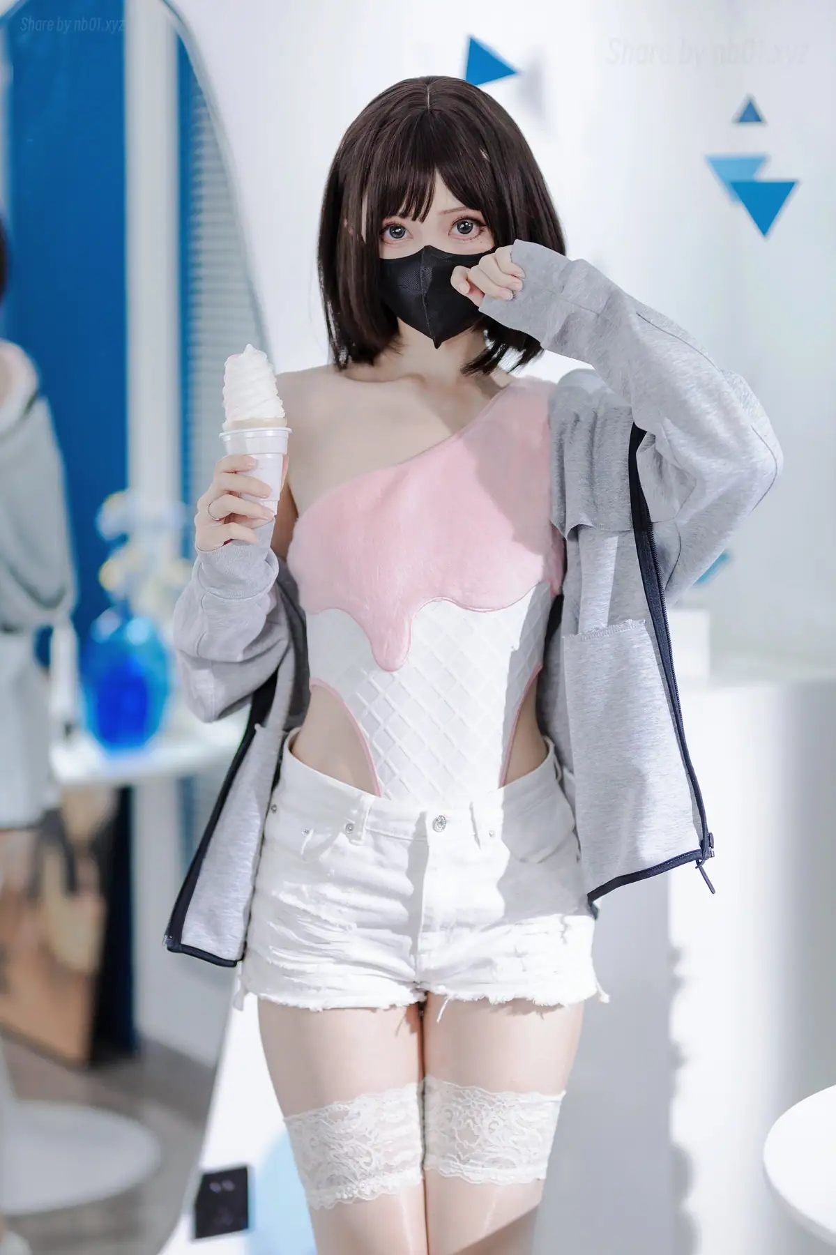 洛桑w伊梓 - 甜筒(40P_51.0M) 洛桑w伊梓 - 甜筒(40P_51.0M)_nb01.xyz_0001