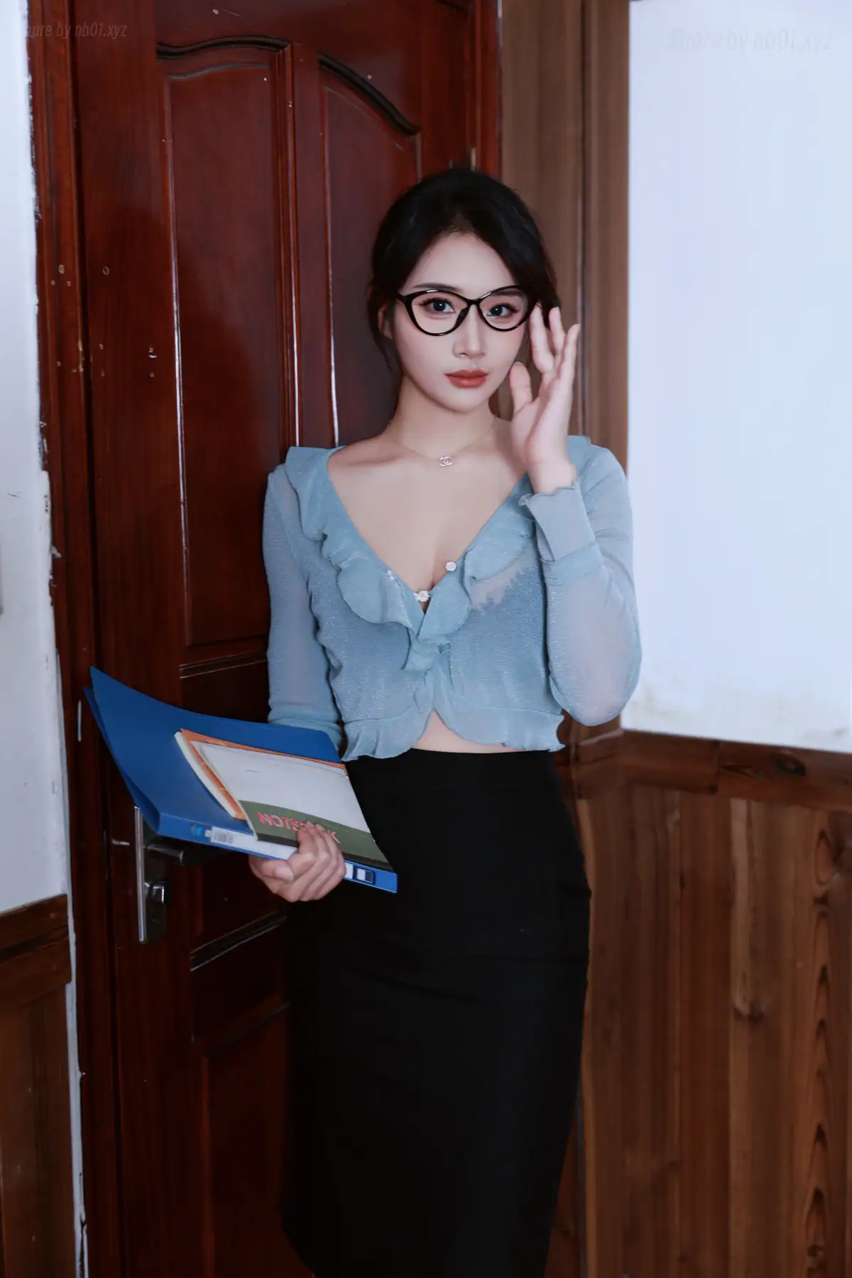 [XR Uncensored]南乔 - R18 秀人网模特 女教师(115P_241.0M) [XR Uncensored]南乔 - R18 秀人网模特 女教师(115P_241.0M)_nb01.xyz_0001