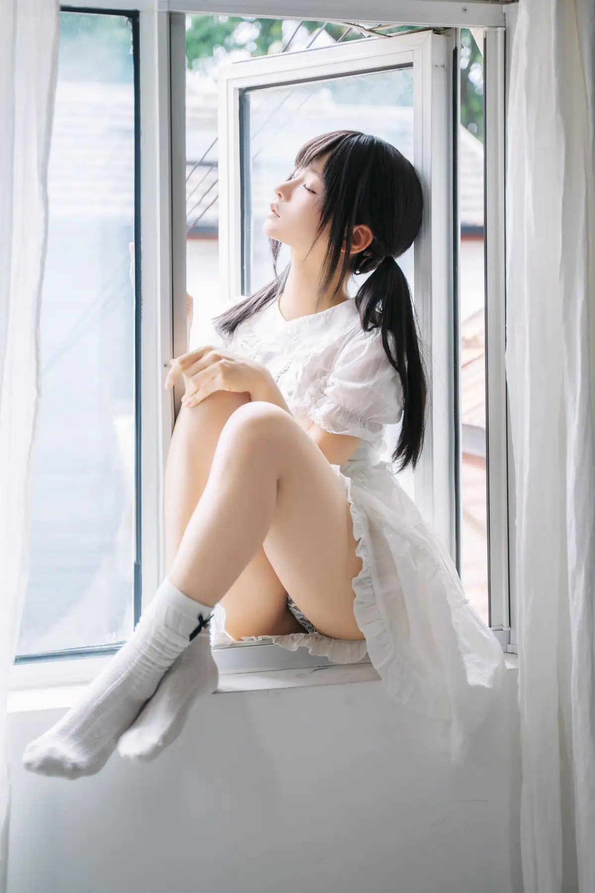 蠢沫沫 - 2025-08月自拍_自设 窗边白裙少女(60P_403.8M) 蠢沫沫 - 2025-08月自拍_自设 窗边白裙少女(60P_403.8M)_nb01.xyz_0013 图片4