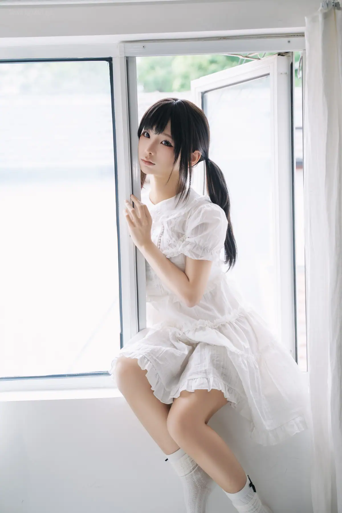 蠢沫沫 - 2025-08月自拍_自设 窗边白裙少女(60P_403.8M) 蠢沫沫 - 2025-08月自拍_自设 窗边白裙少女(60P_403.8M)_nb01.xyz_0012 图片3