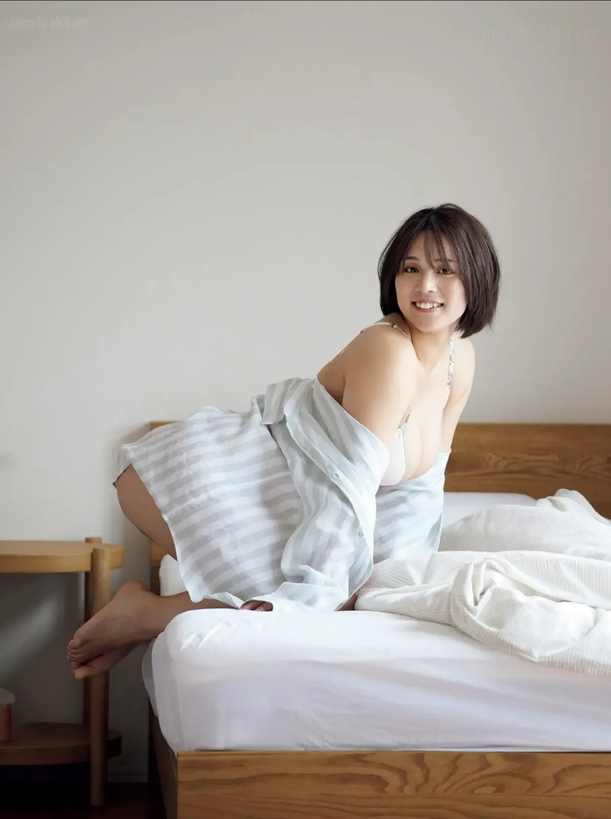 Miyabi Yamaoka(山岡雅彌) - FRIDAY GOLD 見つめていたい(14P+1V_101.8M) Miyabi Yamaoka(山岡雅彌) - FRIDAY GOLD 見つめていたい(14P+1V_101.8M)_nb01.x...