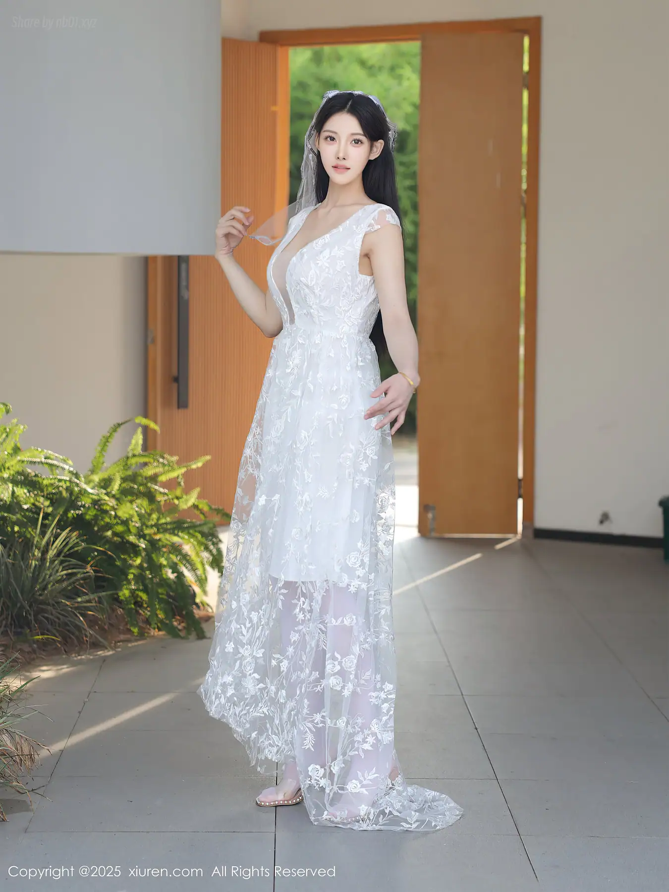 XIUREN No.10661 梨霜儿(83P_146.4M) XIUREN No.10661 梨霜儿(83P_146.4M)_nb01.xyz_0004 图片2