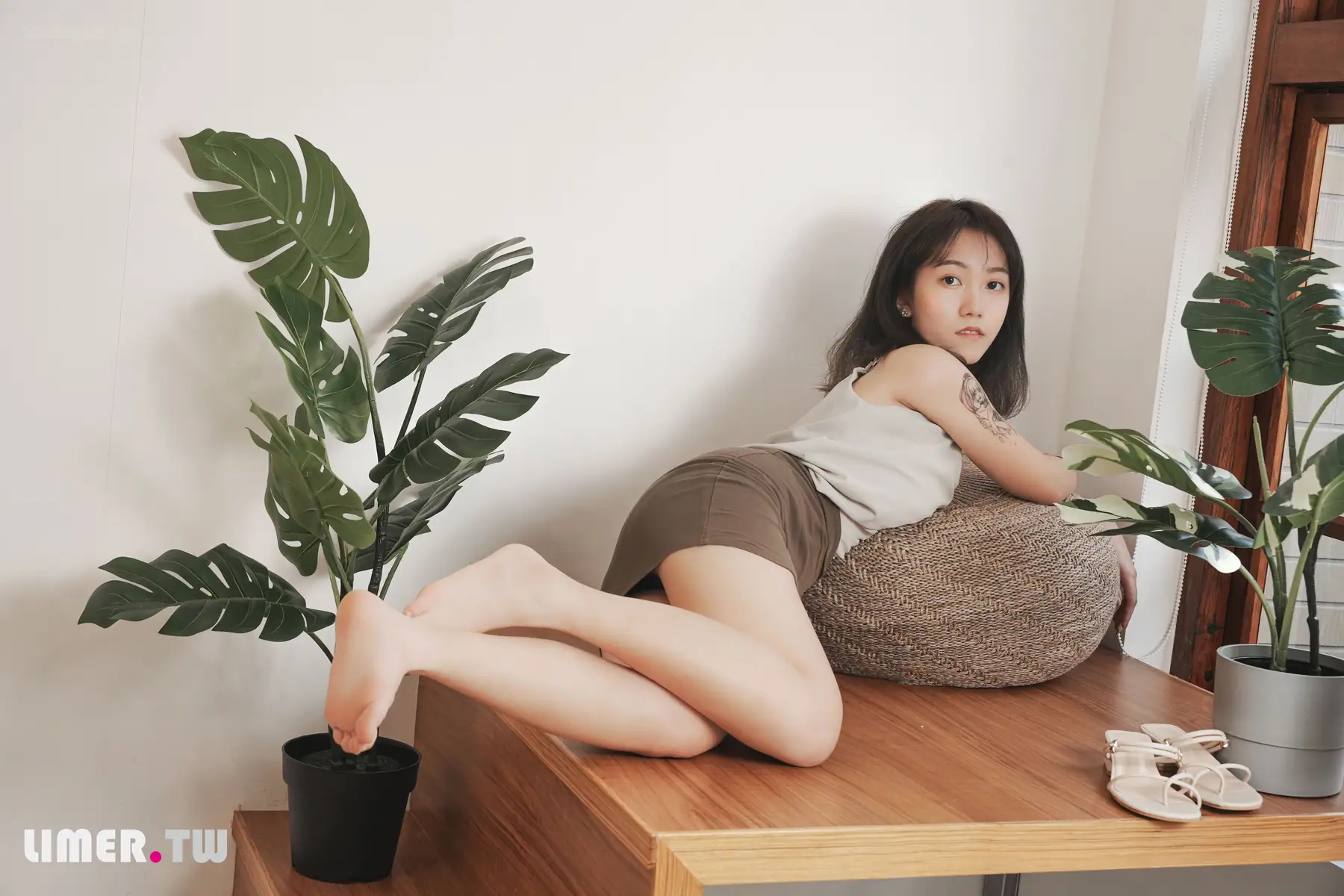 [Limerence原创]No.046 素人Una 凉鞋抹润滑膏(161P_357.4M) [Limerence原创]No.046 素人Una 凉鞋抹润滑膏(161P_357.4M)_nb01.xyz_0057 图片4