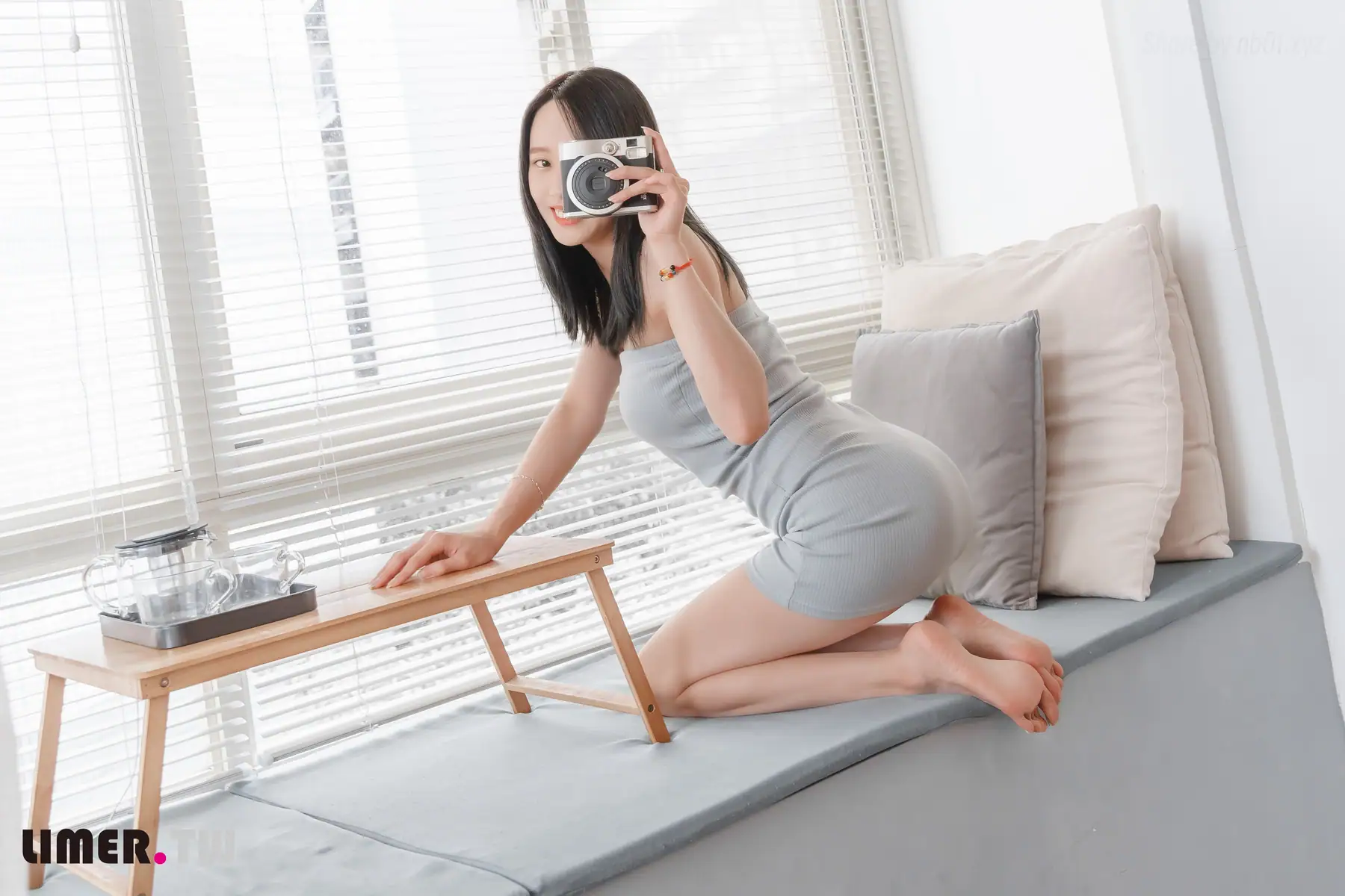 [Limerence原创]No.034 极品女神Sammy 嫩足玩弄穆勒鞋(145P+1V_2.9G) [Limerence原创]No.034 极品女神Sammy 嫩足玩弄穆勒鞋(145P+1V_2.9G)_nb01.xyz_0019 图片2