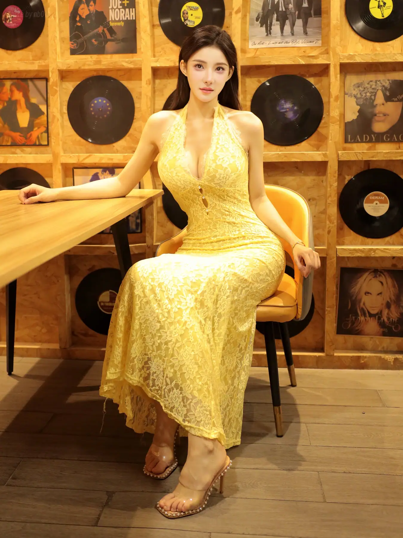 [XR Uncensored]梨霜儿 - R18 秀人网模特 黑胶唱片(113P_256.9M) [XR Uncensored]梨霜儿 - R18 秀人网模特 黑胶唱片(113P_256.9M)_nb01.xyz_0001