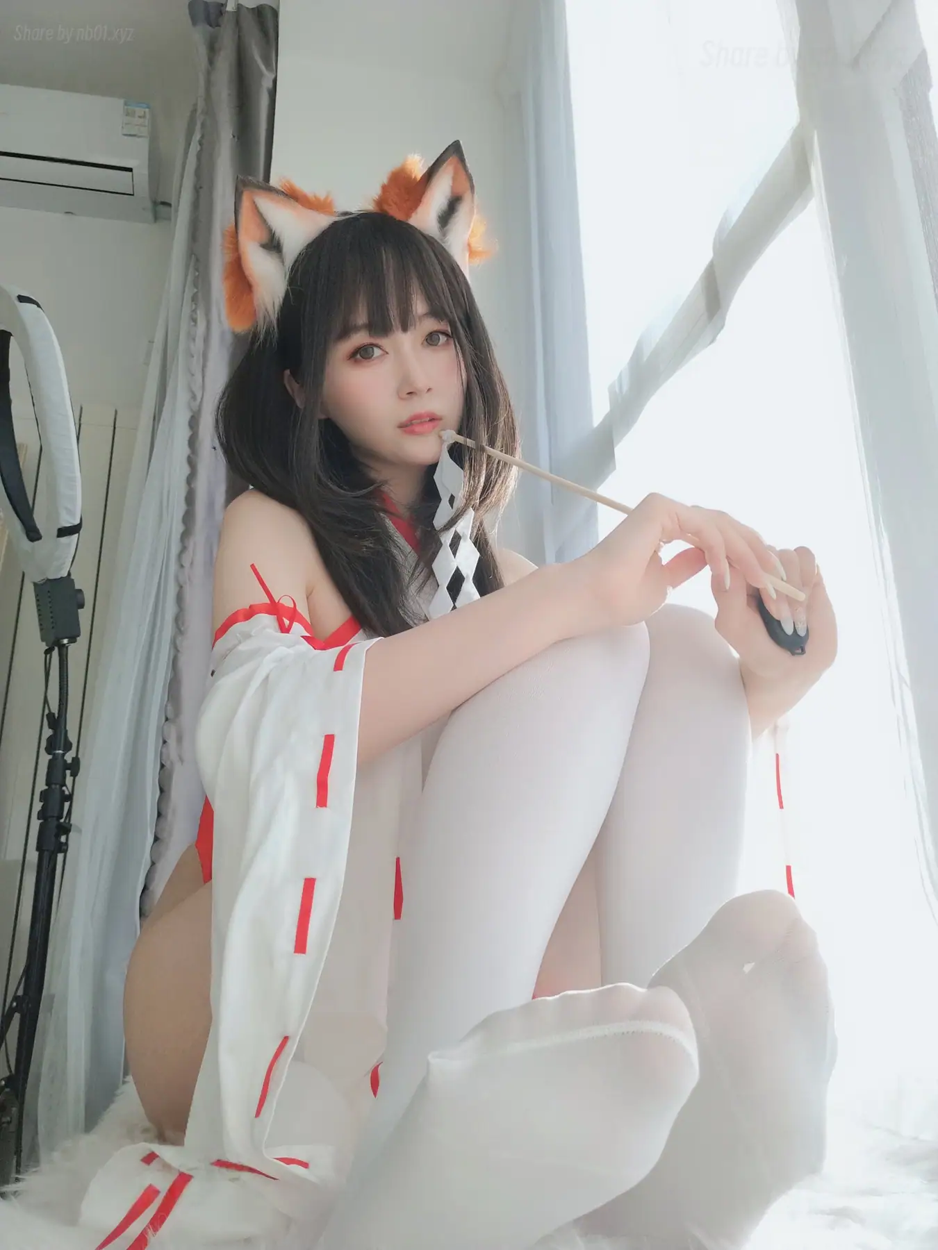 白银81 - 神社小狐狸(93P+7V_510.0M) 白银81 - 神社小狐狸(93P+7V_510.0M)_nb01.xyz_0001