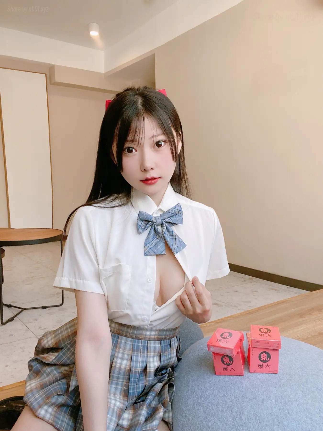 香草喵露露 - 大象 JK格子裙(30P_19.7M) 香草喵露露 - 大象 JK格子裙(30P_19.7M)_nb01.xyz_0014 图片6