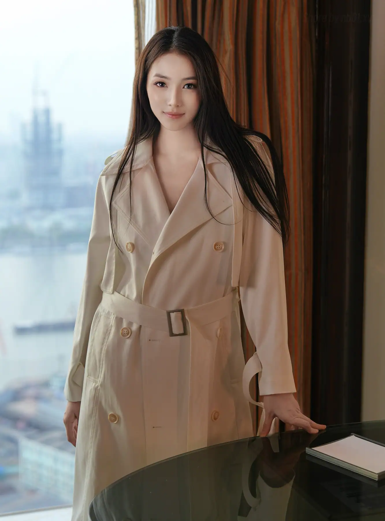 [XR Uncensored]娅轩ELVA - R18 秀人网模特 风衣下的红色诱惑(88P_189.7M) [XR Uncensored]娅轩ELVA - R18 秀人网模特 风衣下的红色诱惑(88P_189.7M)_nb01.xyz_0001